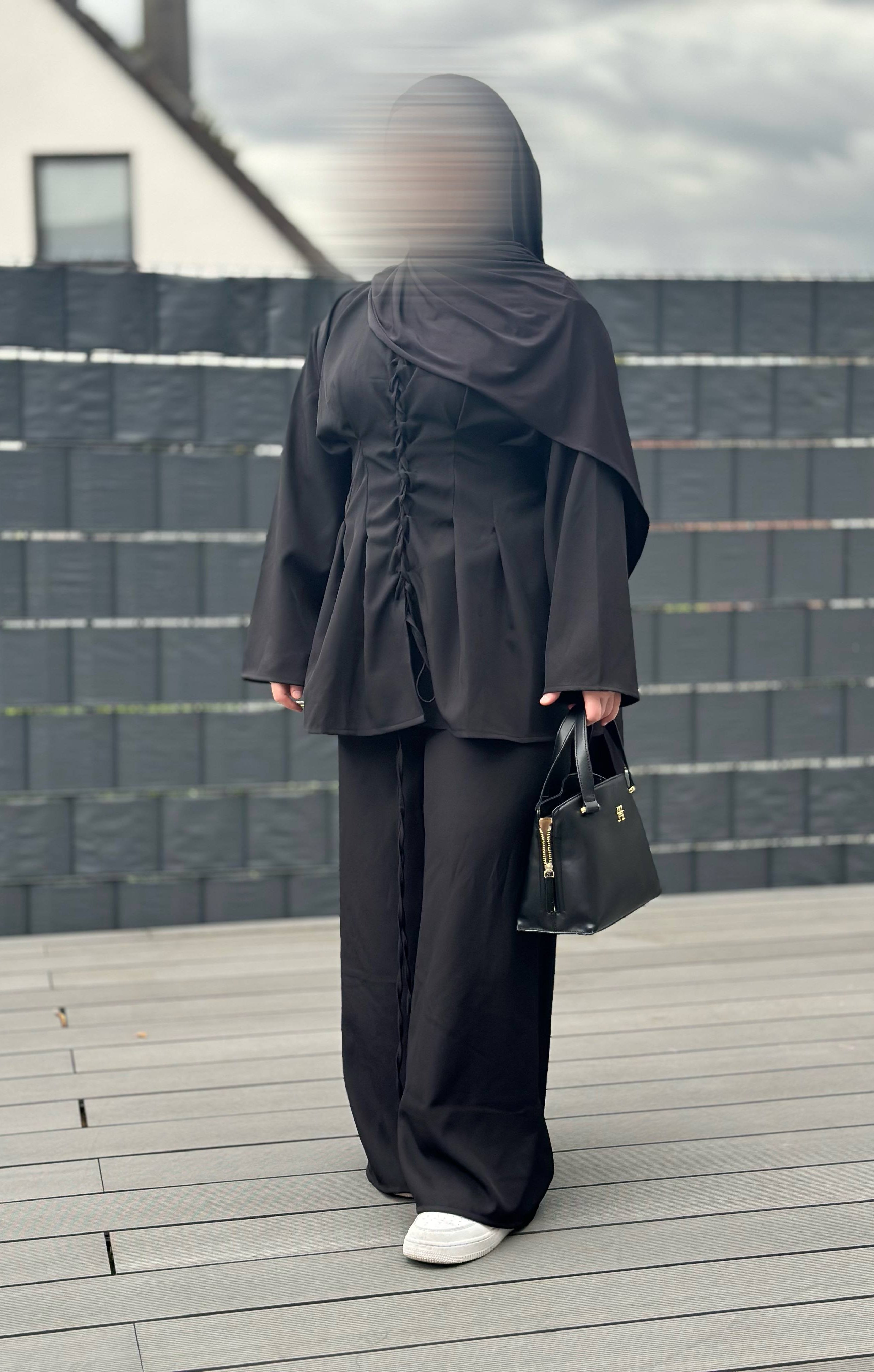 zweiteiler mit hose, polyester-elastan, einheitsgröße 32-40, schnürung vorne & am rücken, frontansicht