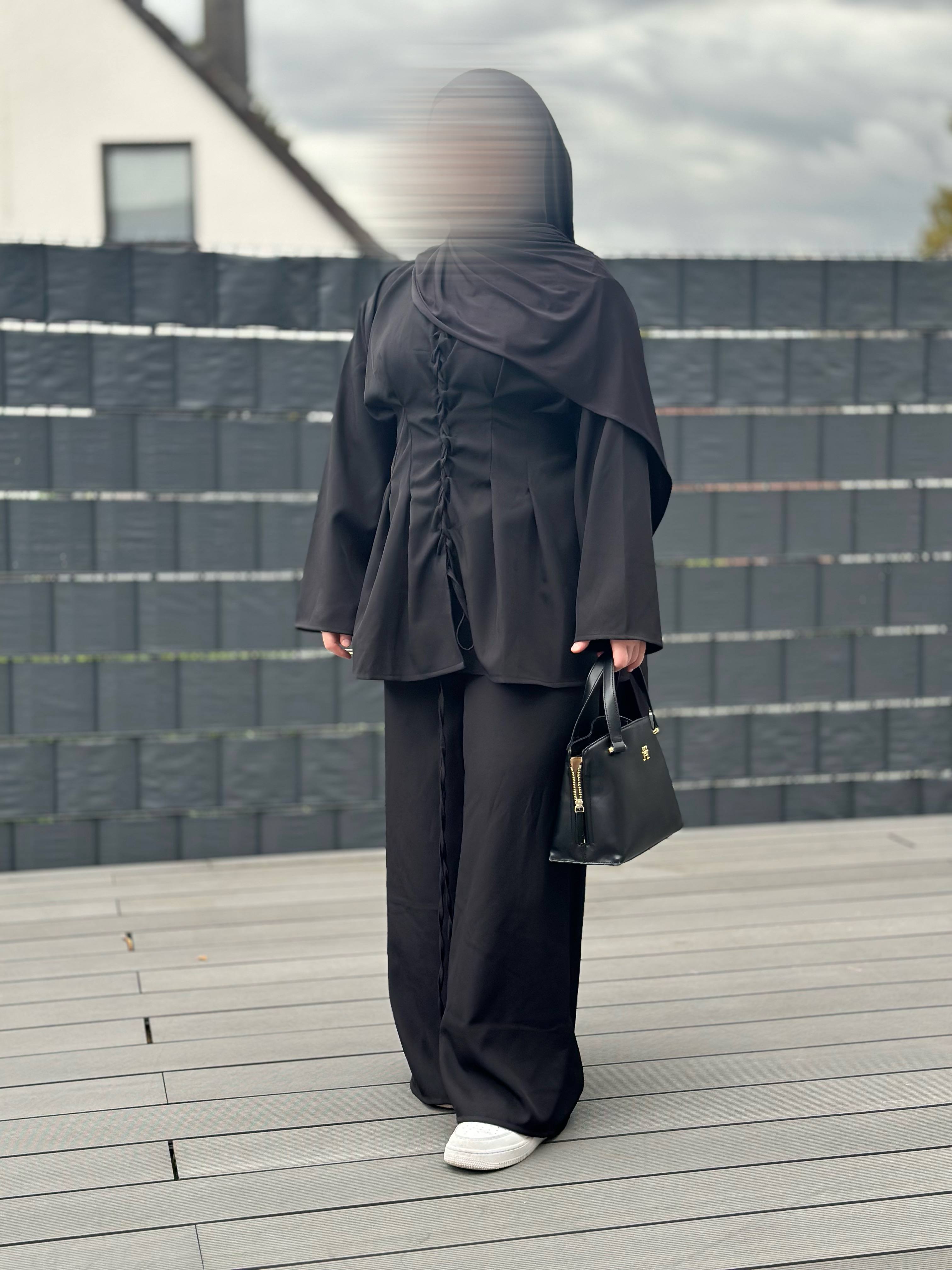 zweiteiler mit hose, polyester-elastan, einheitsgröße 32-40, schnürung vorne & am rücken, frontansicht