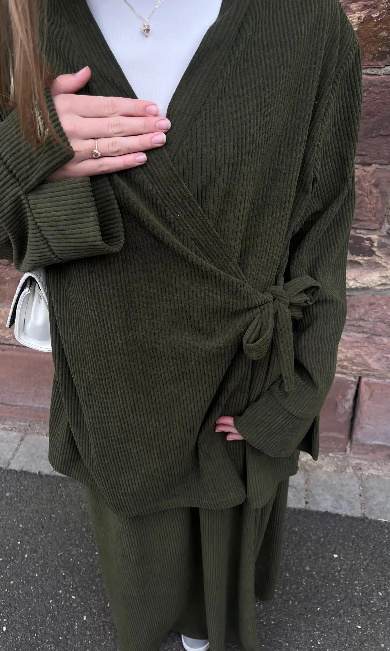 19FE93FE-D553-4BC1-A41E-9CA9310644CA