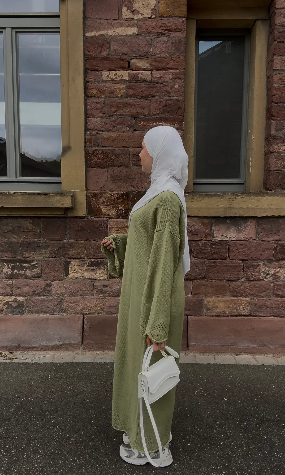 2000CBA9-6888-431D-88E6-1AA3C324A4A4