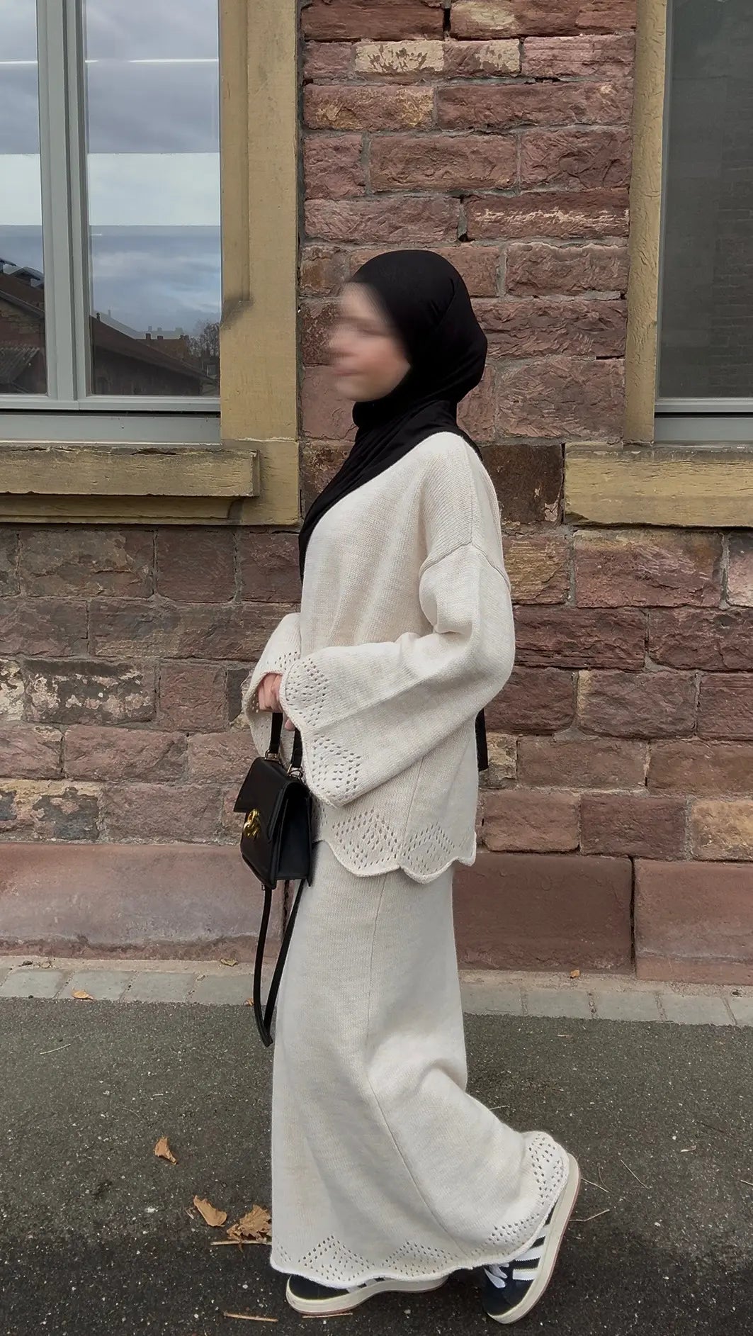 2188D00B-4208-4BDC-BFA5-D46DC98290EE