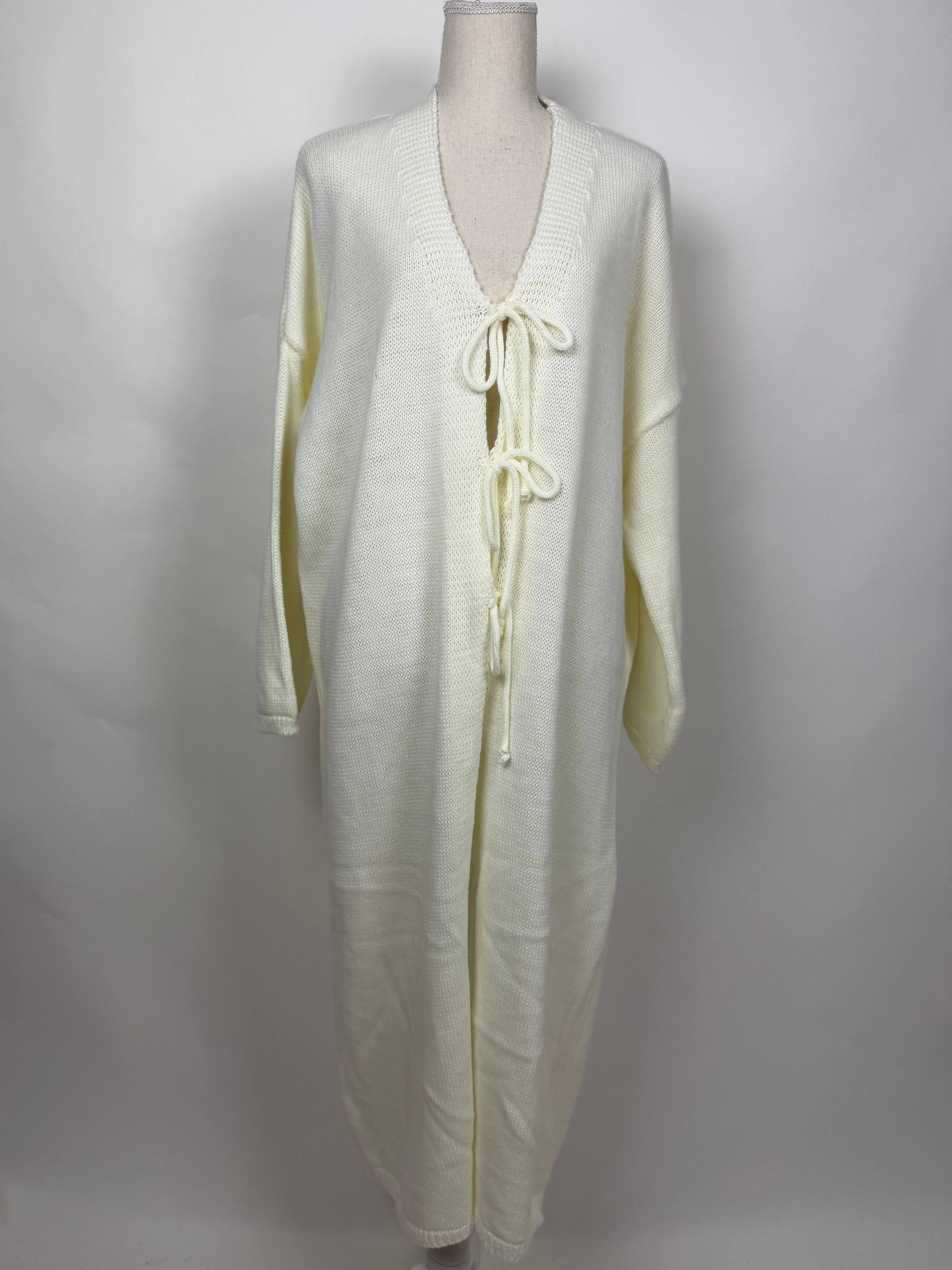 Cardigan aus Acryl, 1,25 m lang, Einheitsgröße 34–44