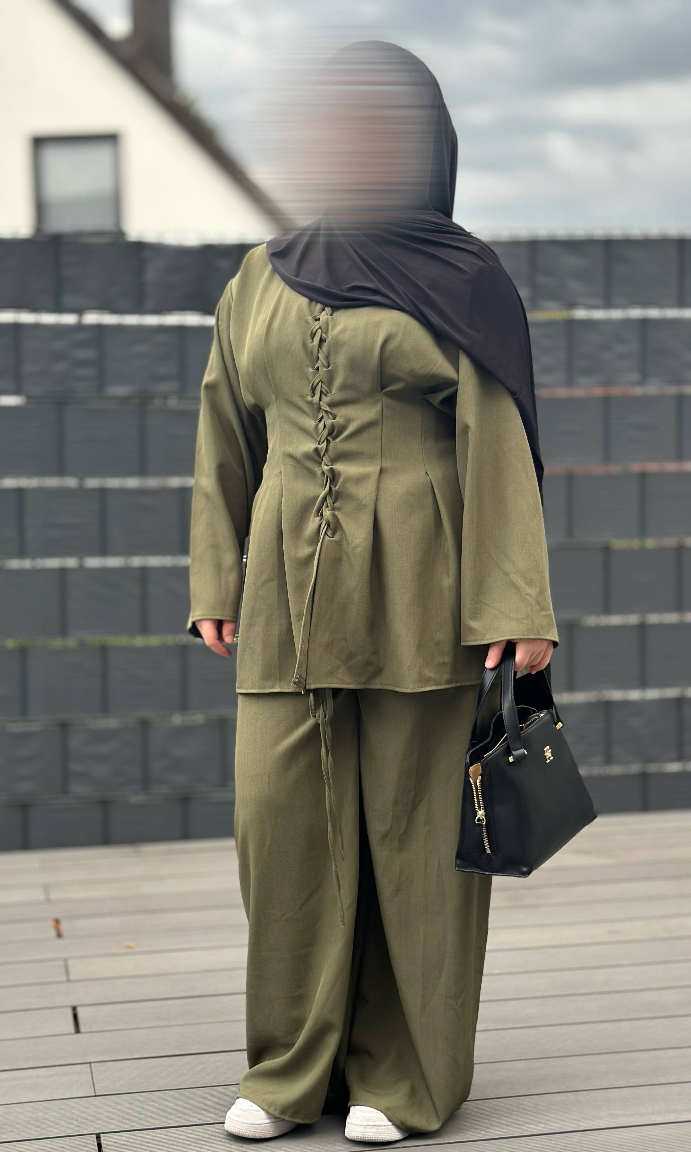 Zweiteiler mit Hose aus polyester-elastan, Schnürungen vorne und am Rücken, Einheitsgröße 32-40 Frontansicht