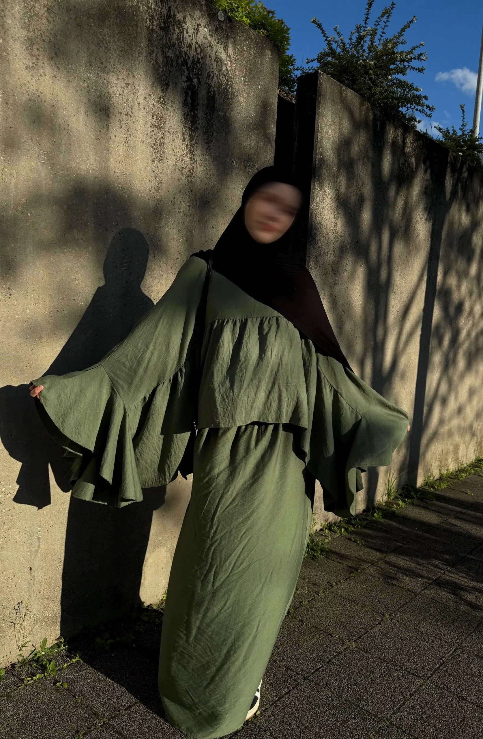 Zweiteiler Liya viskose-polyester-mischung oberteil + rock, fließender fall frontansicht