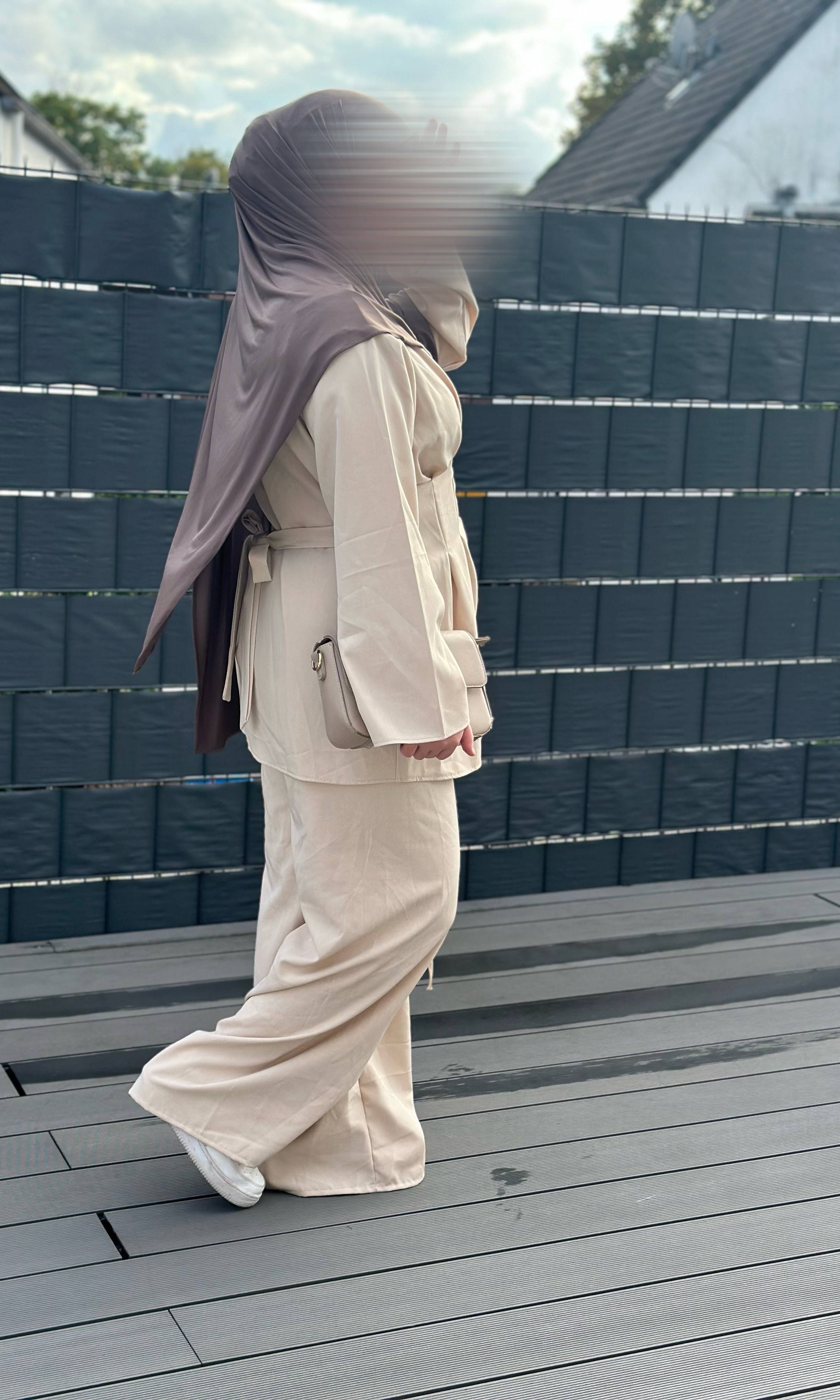 zweiteiler mit hose, polyester-elastan, schnürung vorne und am rücken, herbstgeeignet, einheitsgröße 32-40, frontansicht