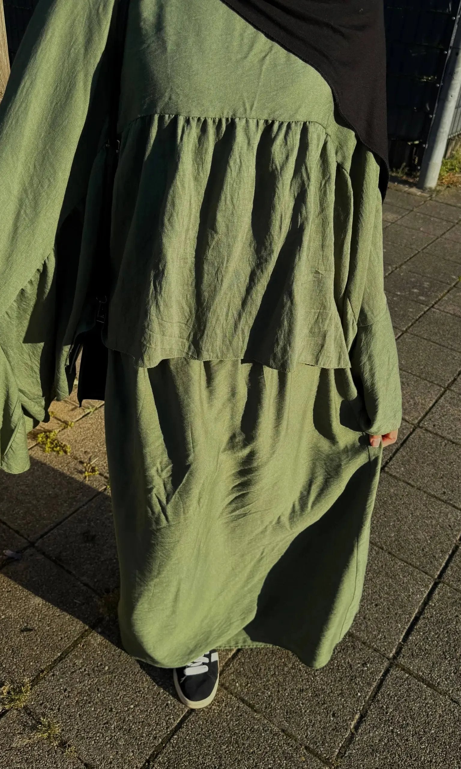 zweiteiler viskose/polyester flexibles einheitsgröße 34–46 fließender oberteil-schnitt, rock 100 cm, frontansicht