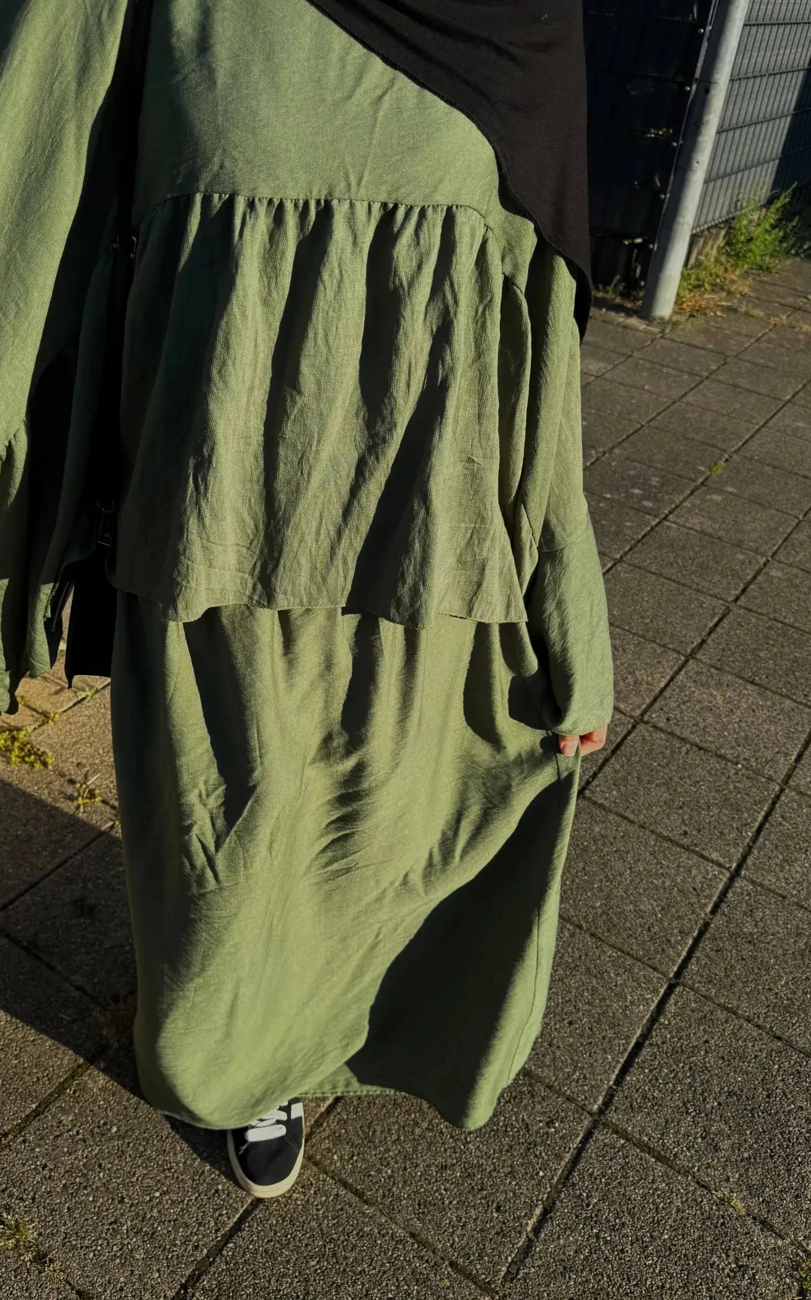 zweiteiler viskose/polyester flexibles einheitsgröße 34–46 fließender oberteil-schnitt, rock 100 cm, frontansicht