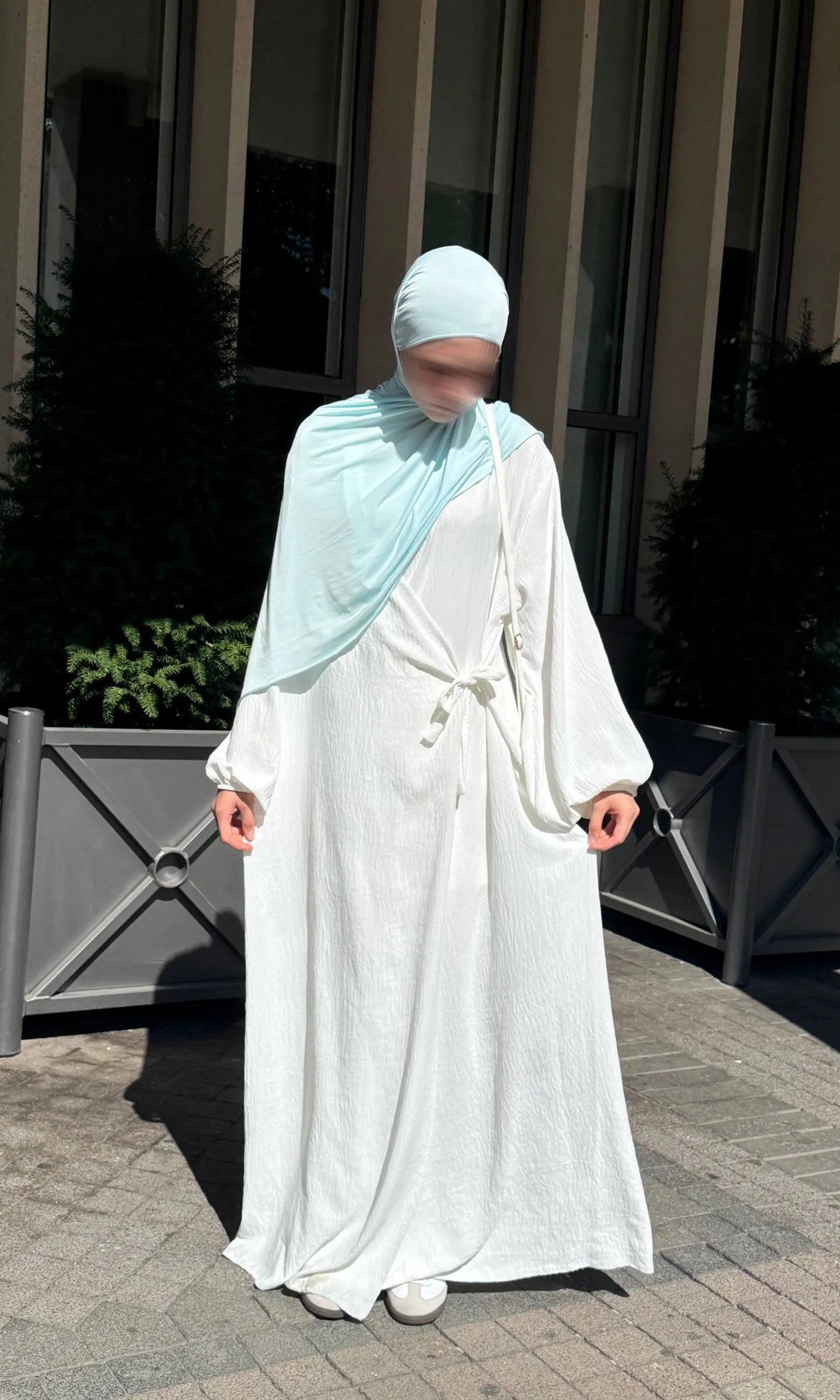 Wickelabaya Jazz-Stoff Ballonärmel, stillfreundlich Frontansicht Wickelöffnung