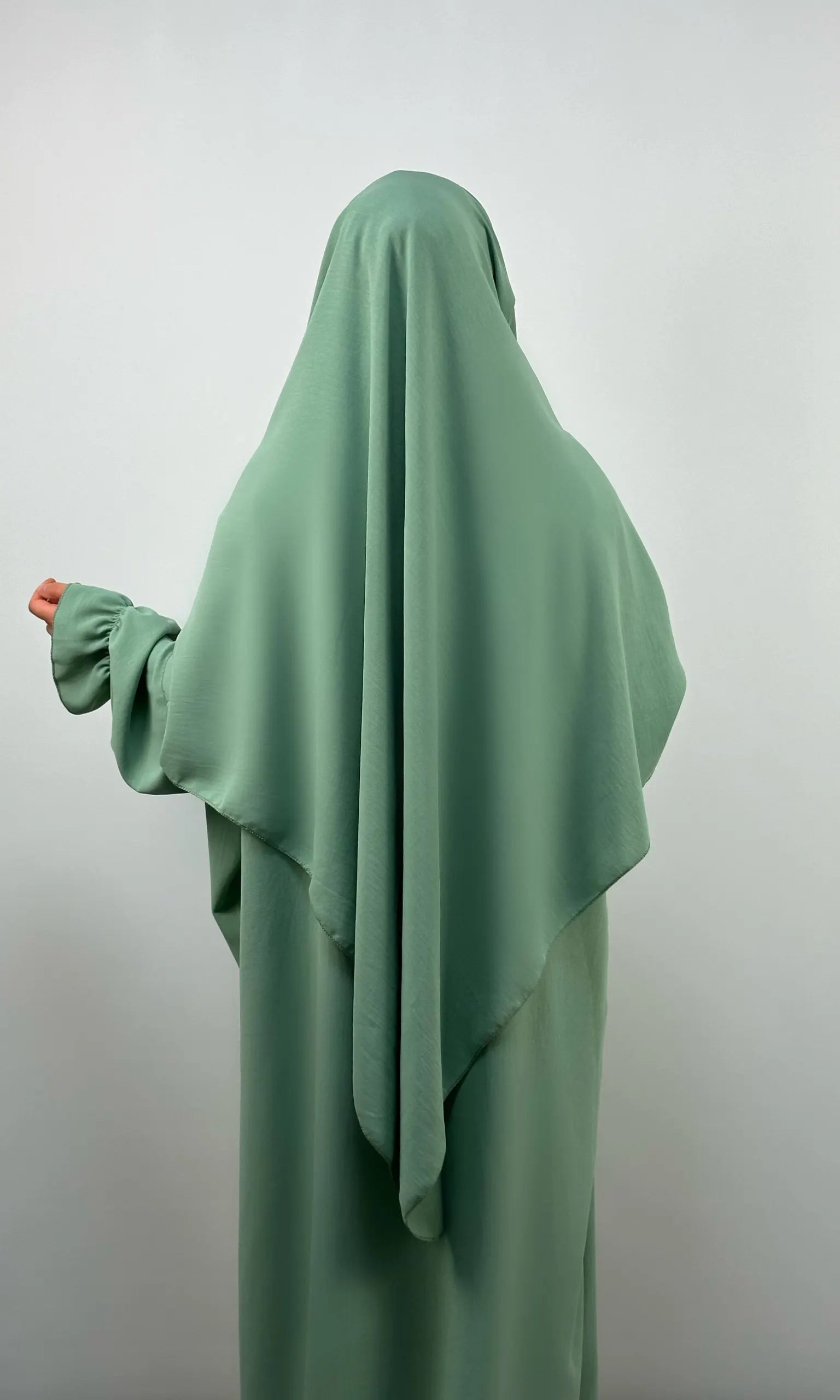 Abaya-und-Khimar-Set in salbeigrün aus Jazz, mit Ballonärmel; Rückansicht