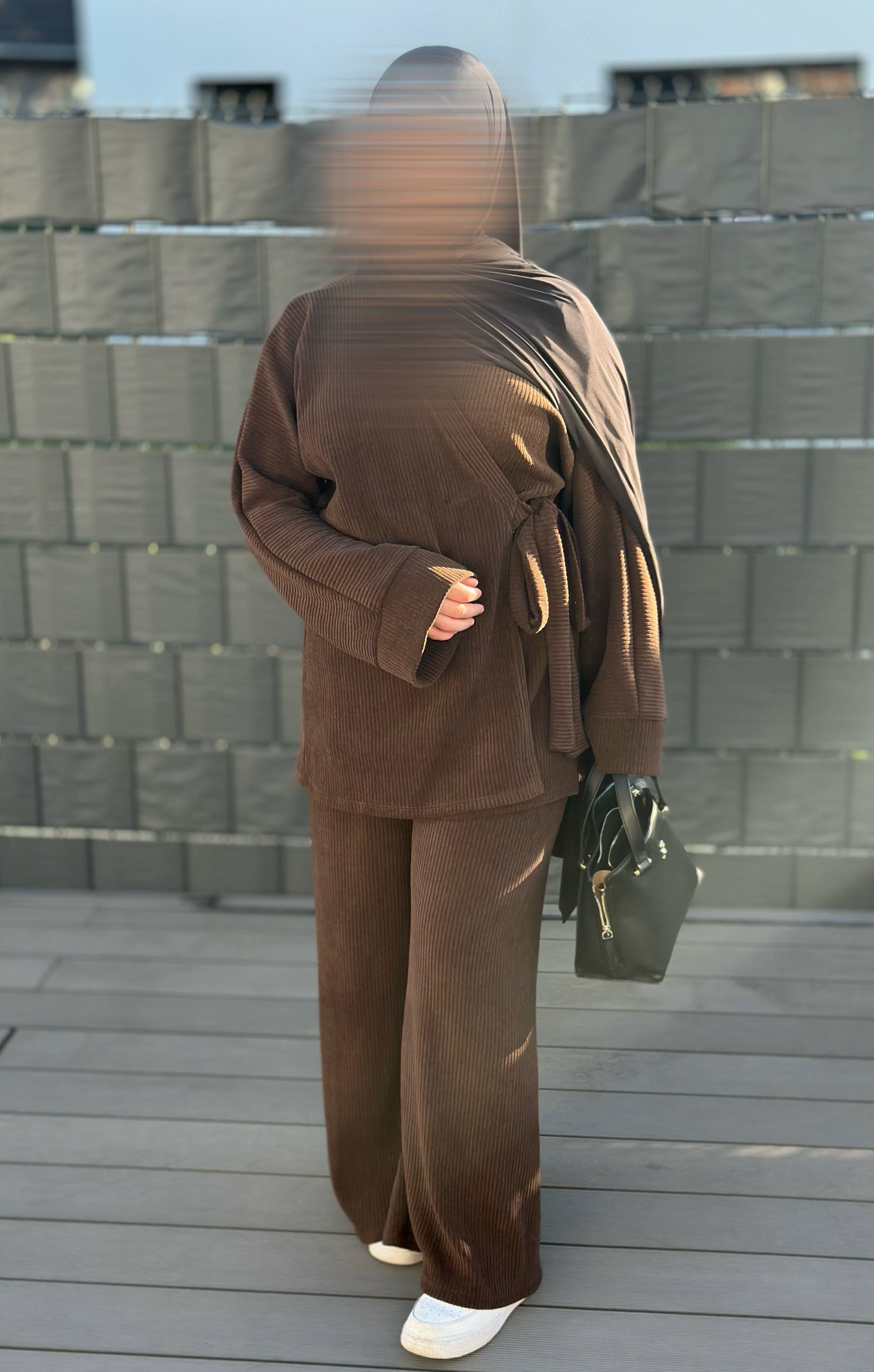 Zweiteiler Cordstoff Maße: Oberteil 87 cm, Hose 100 cm Frontansicht