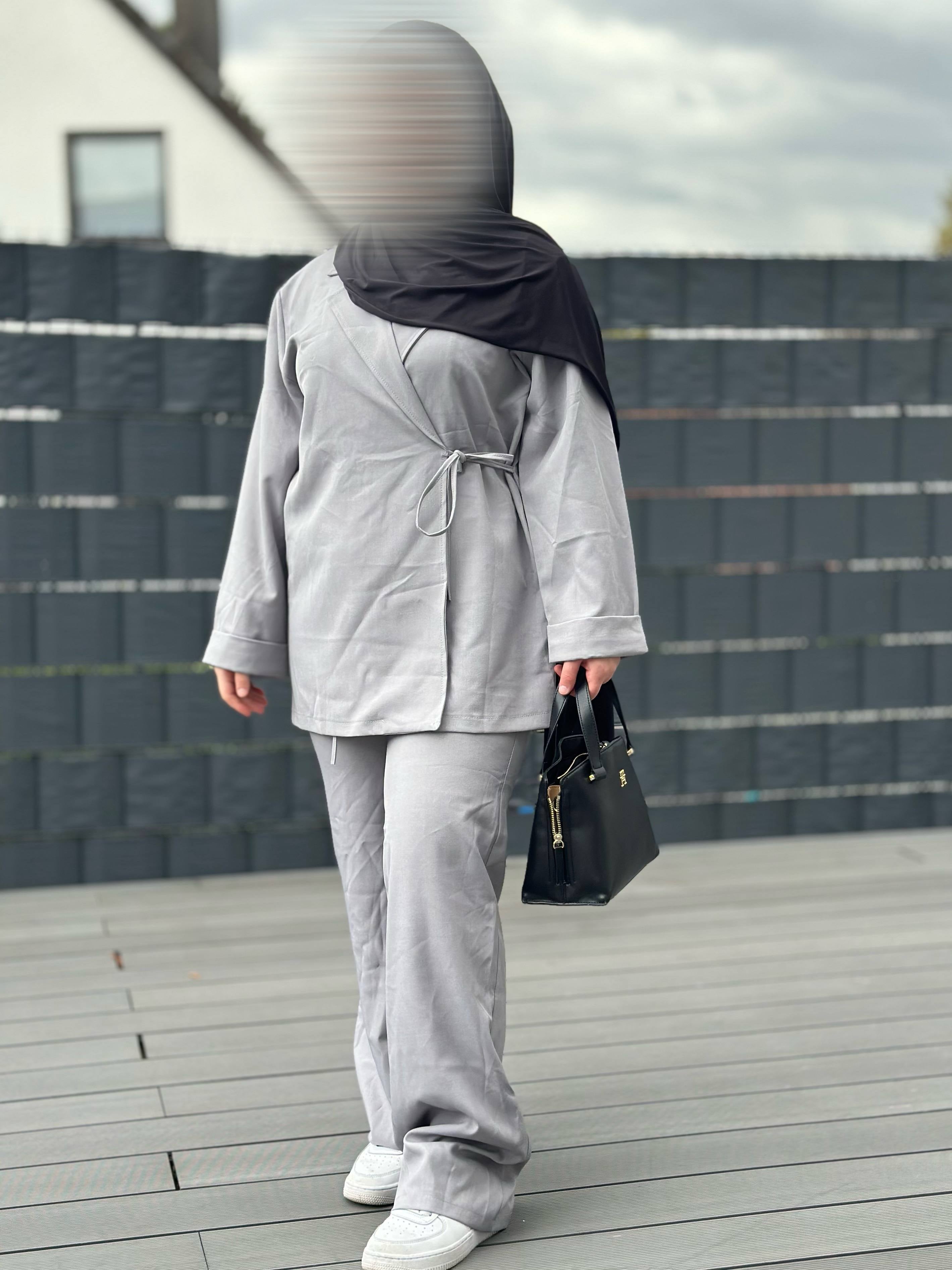 zweiteiler blazer & hose 50% polyester, 50% viscose einheitsgröße 32-42 frontansicht