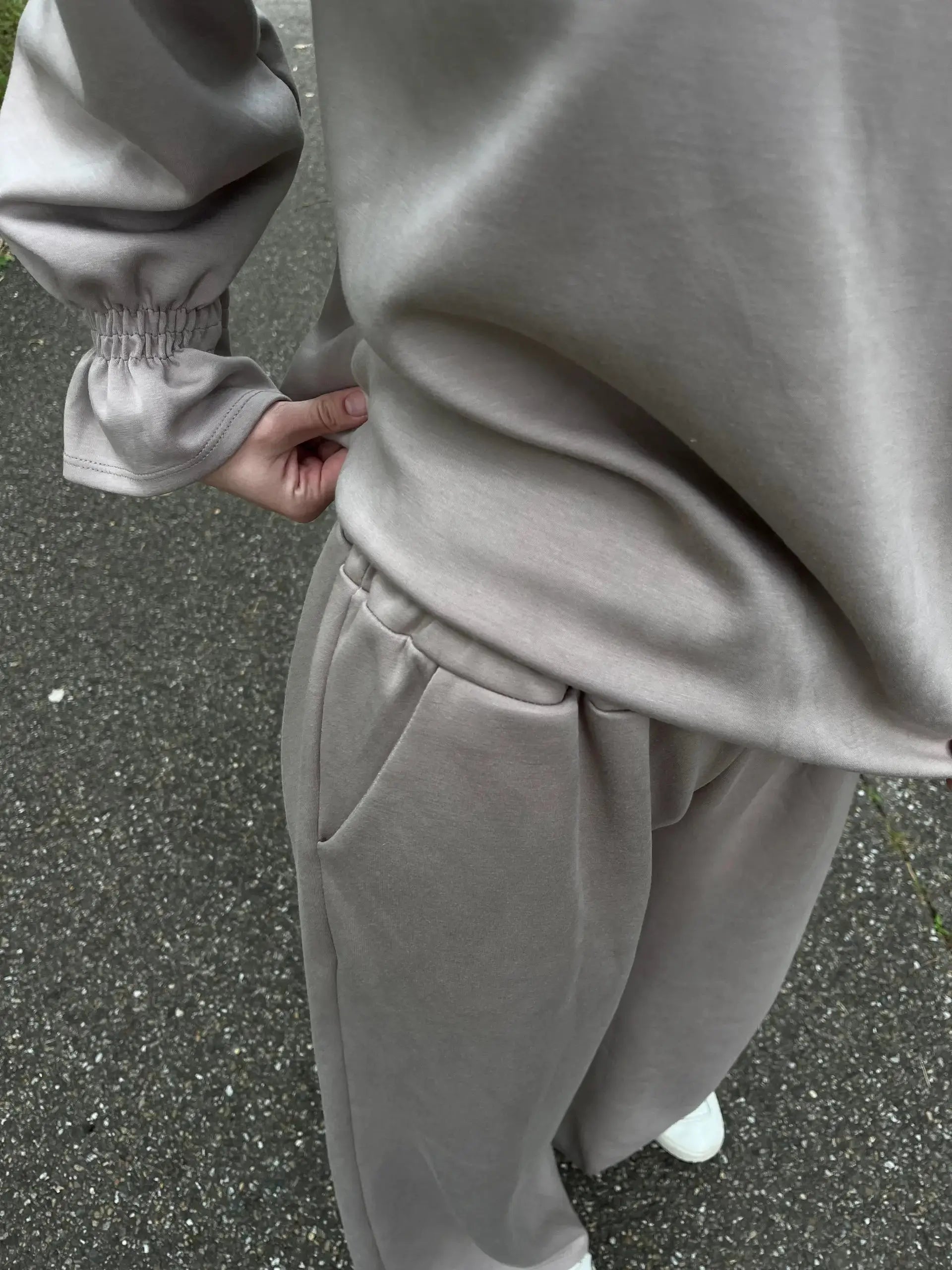 70AD6DCC-1388-4A9F-8968-6B4676B67E7A