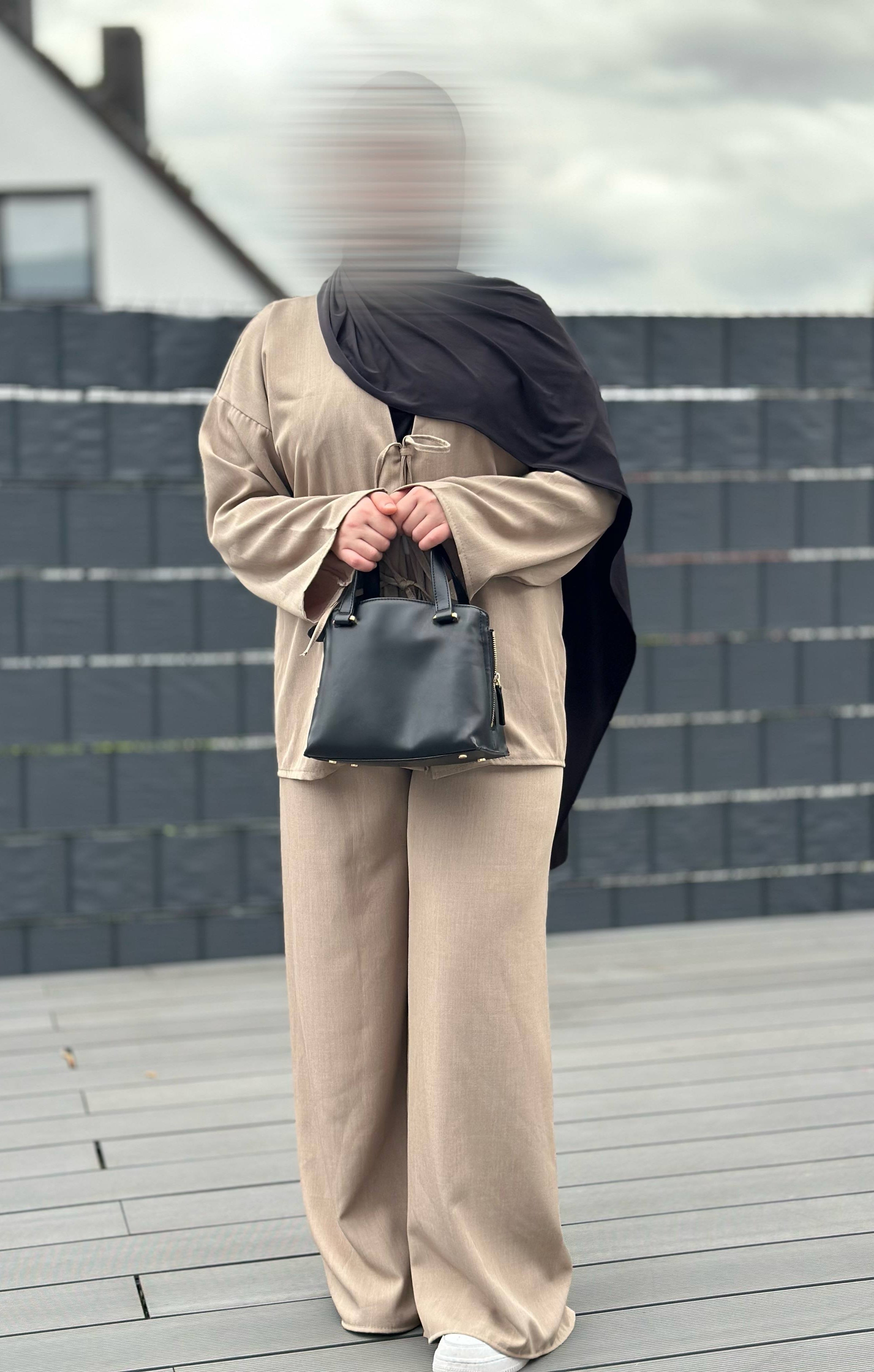 zweiteiler viskose/polyester/elastan-mix mit schnüren-oberteil frontansicht