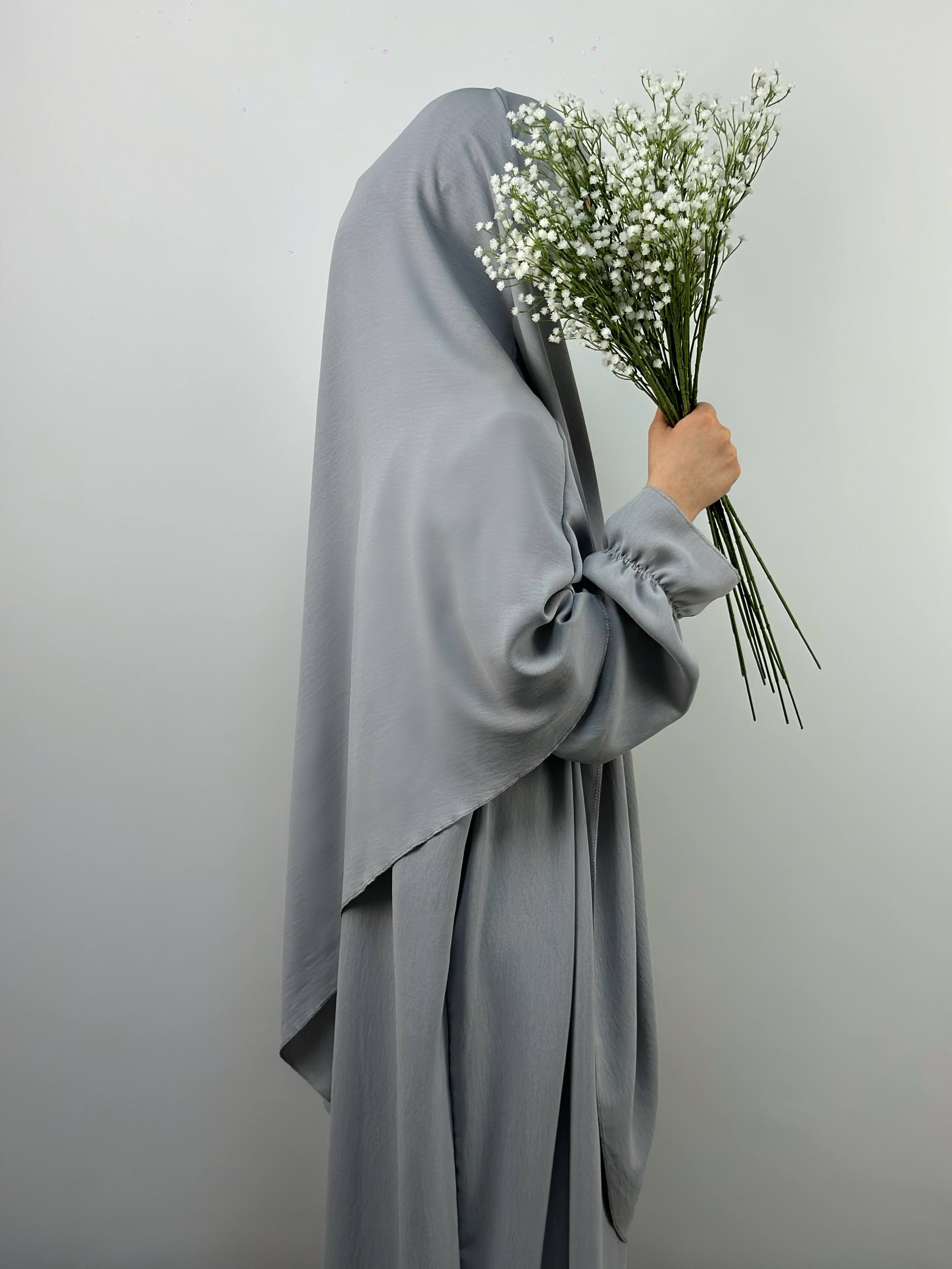 Abaya- und Khimar-Set in grau aus Jazz-Stoff, Ballonärmel mit Gummibund, Seitenansicht