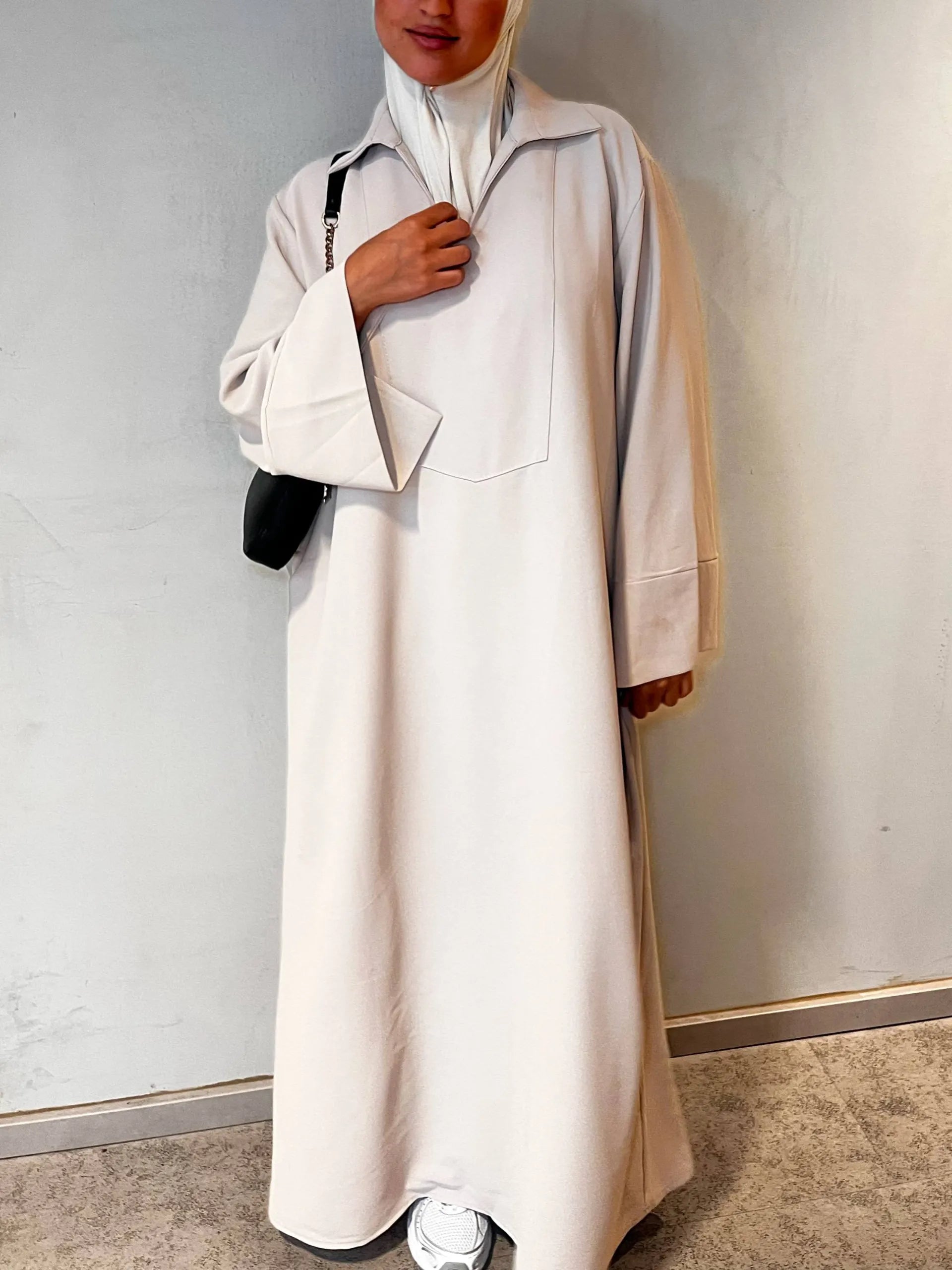 abaya aus polyester-elastan, ca. 1,43 m lang