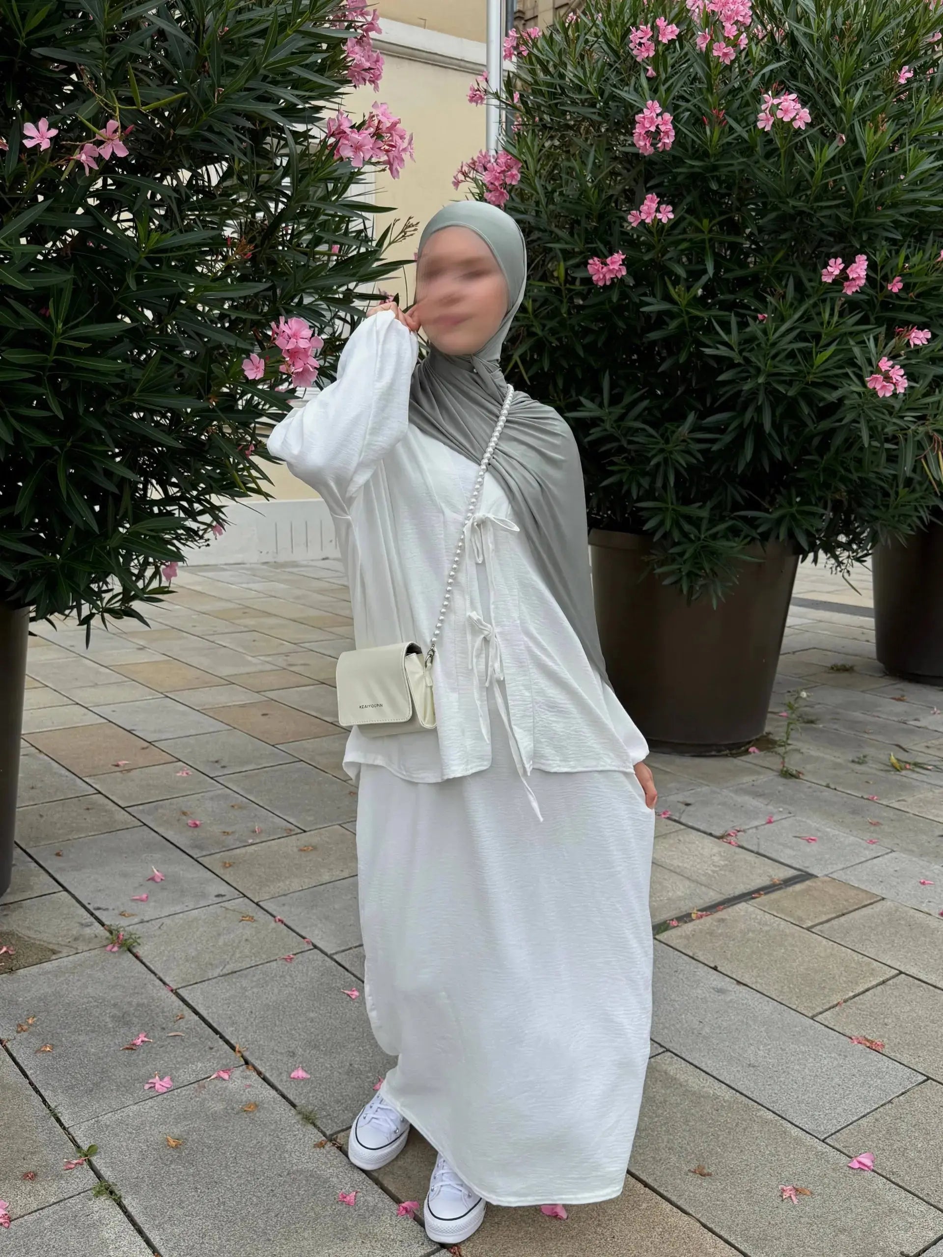 Schleifenset mit Unterkleid 95% Jazz, 5% Elastan zweiteilig, Einheitsgröße 36–46 Frontansicht