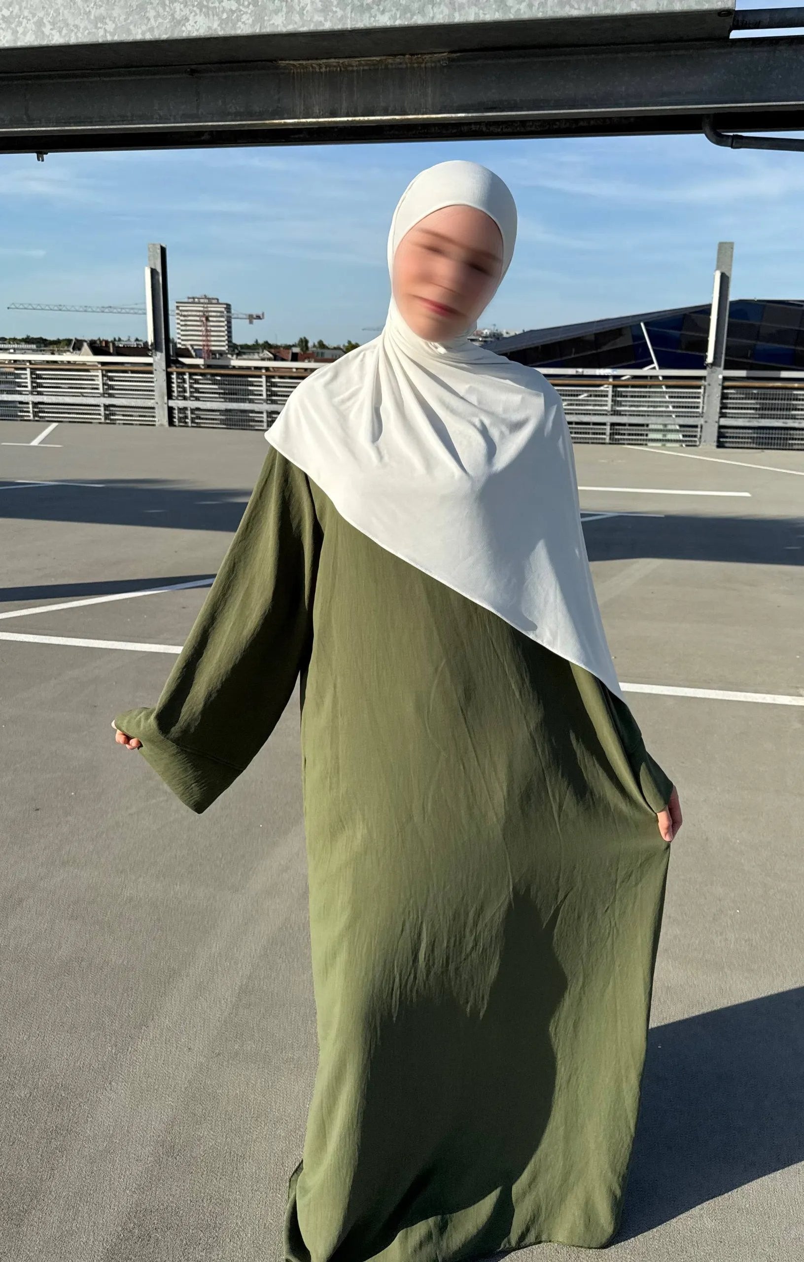 abaya aus jazz, bodenlang mit langen ärmeln, frontansicht