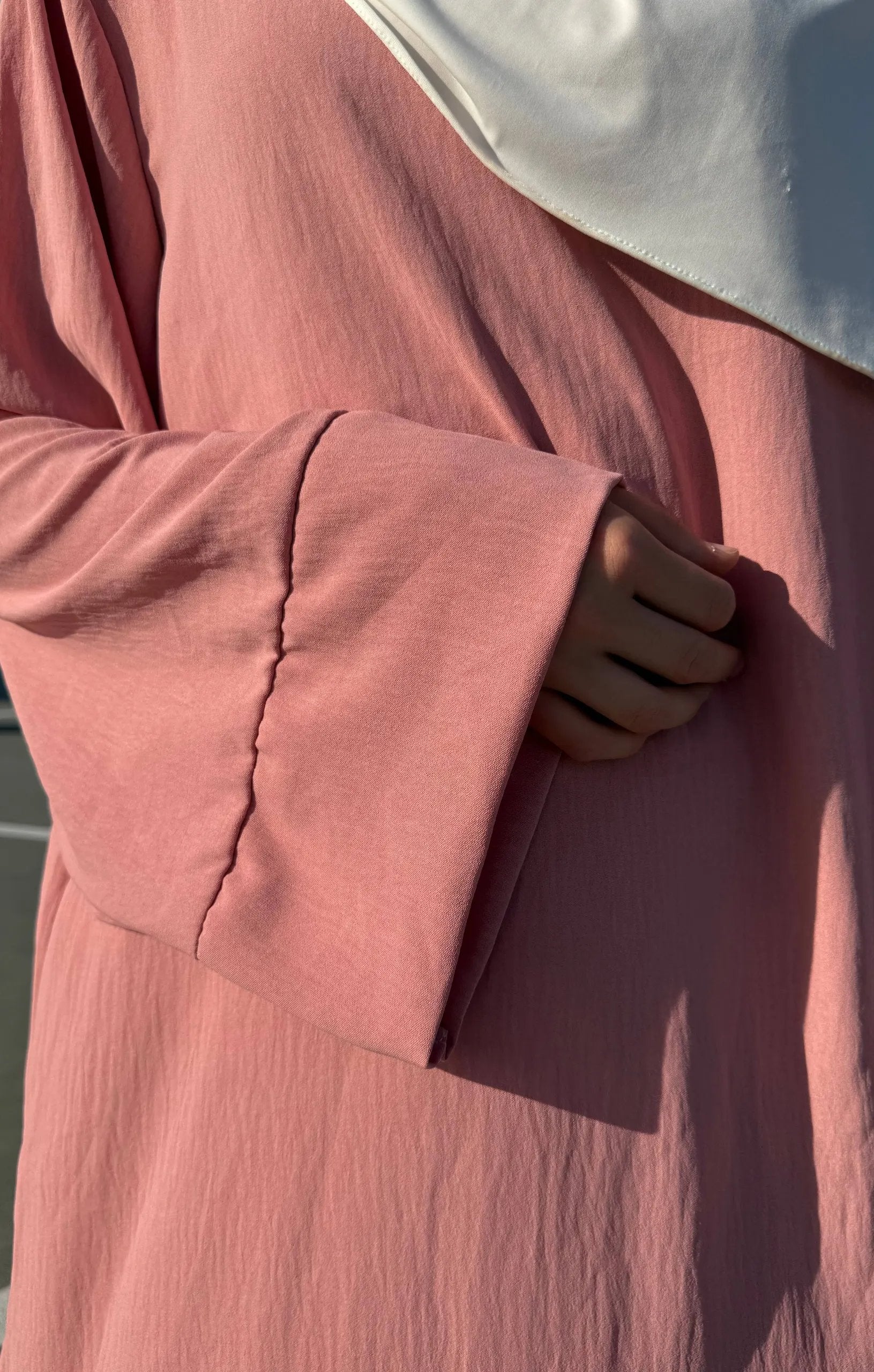 lange abaya aus luftigem jazzstoff, langärmlig, gesamtansicht