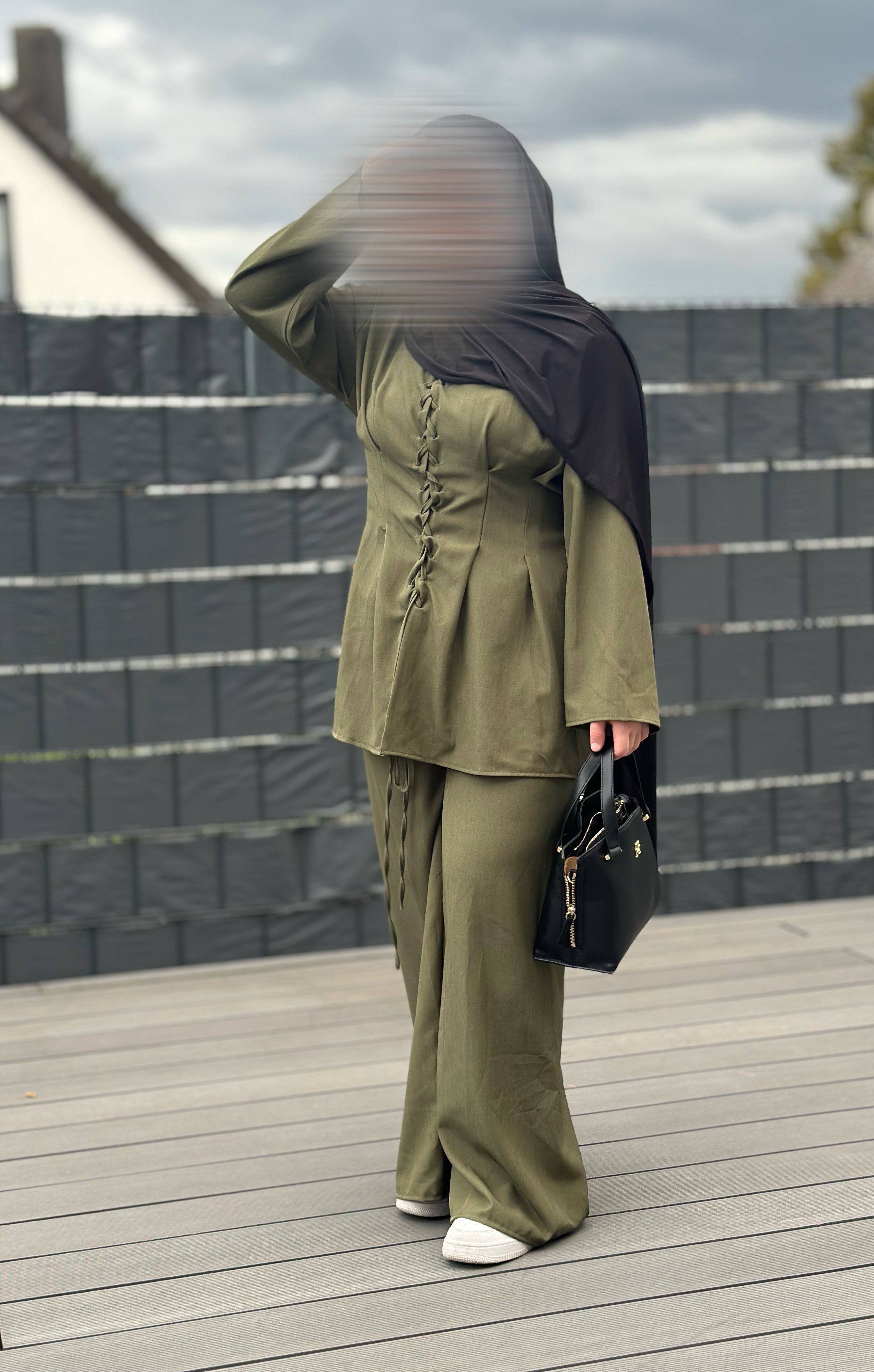 zwei-teiler mit hose polyester-elastan herbst-geeignet schnürung vorne und am rücken einheitsgröße 32-40 vorderansicht