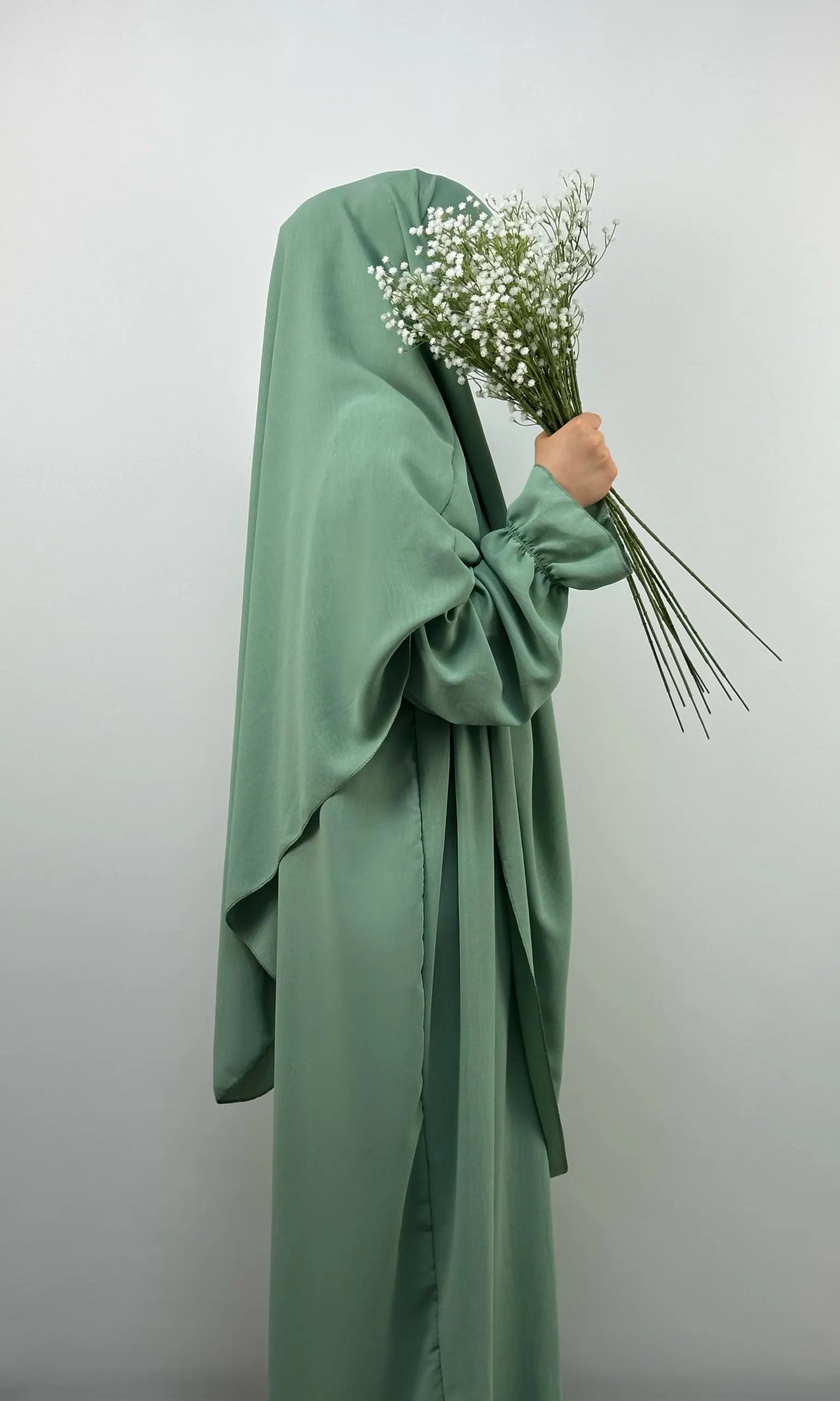 Abaya-Khimar-Set salbeigrün mit Ballonärmeln aus leichtem Jazz-Stoff, weit fallend, Seitenansicht