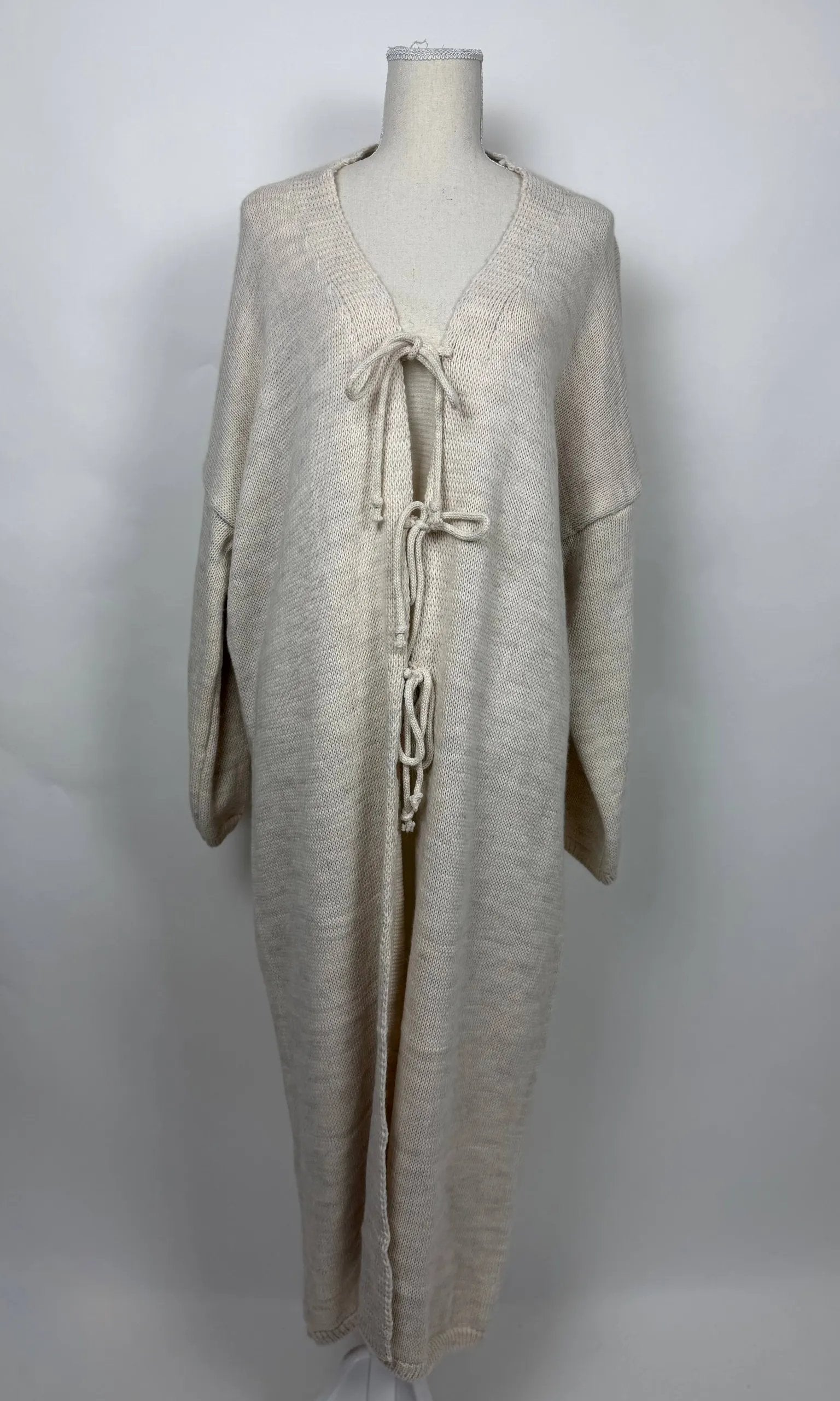 strickcardigan aus 100% acryl, länge 1,25 m, einheitsgröße 34–44