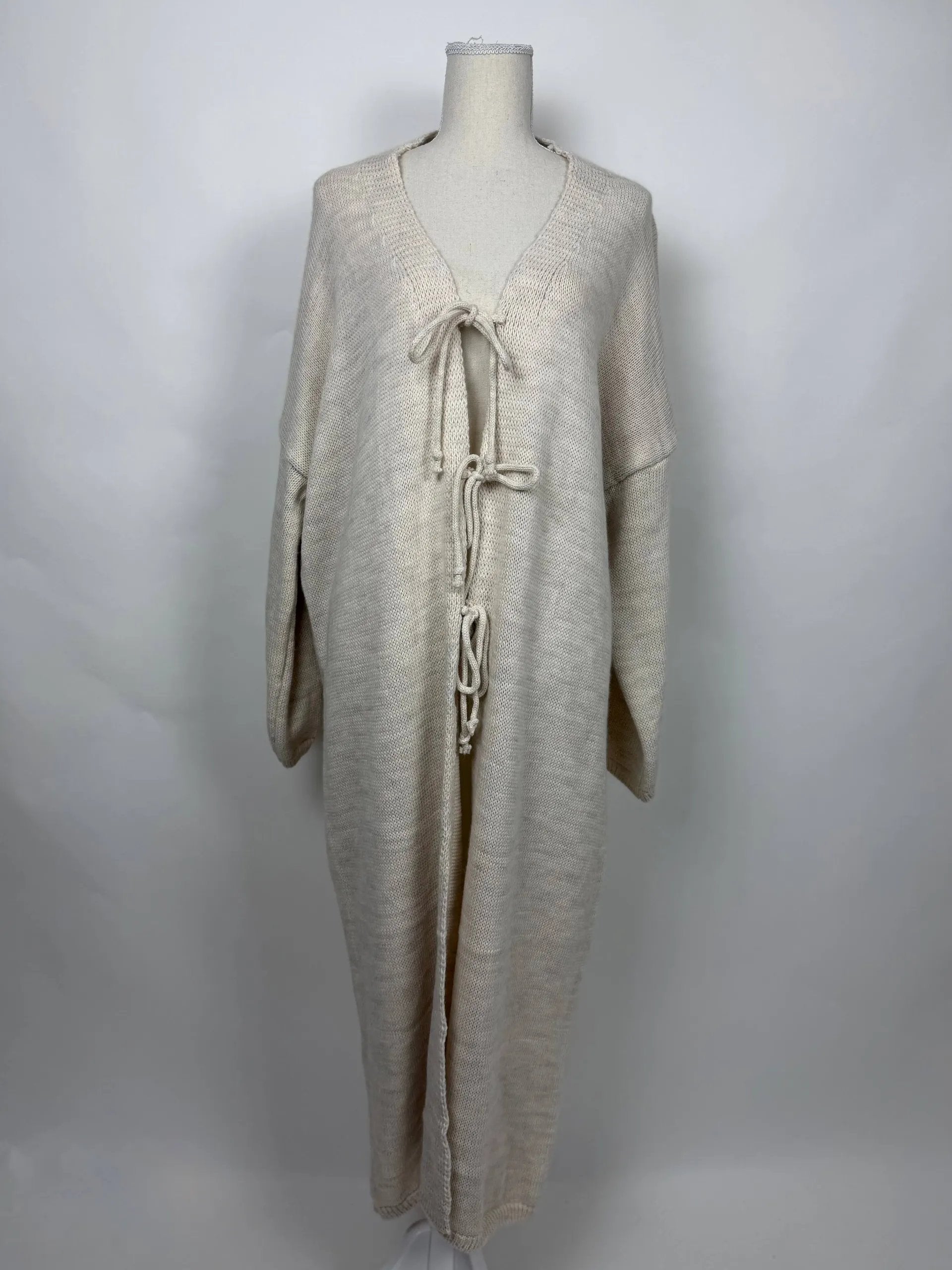 strickcardigan aus 100% acryl, länge 1,25 m, einheitsgröße 34–44