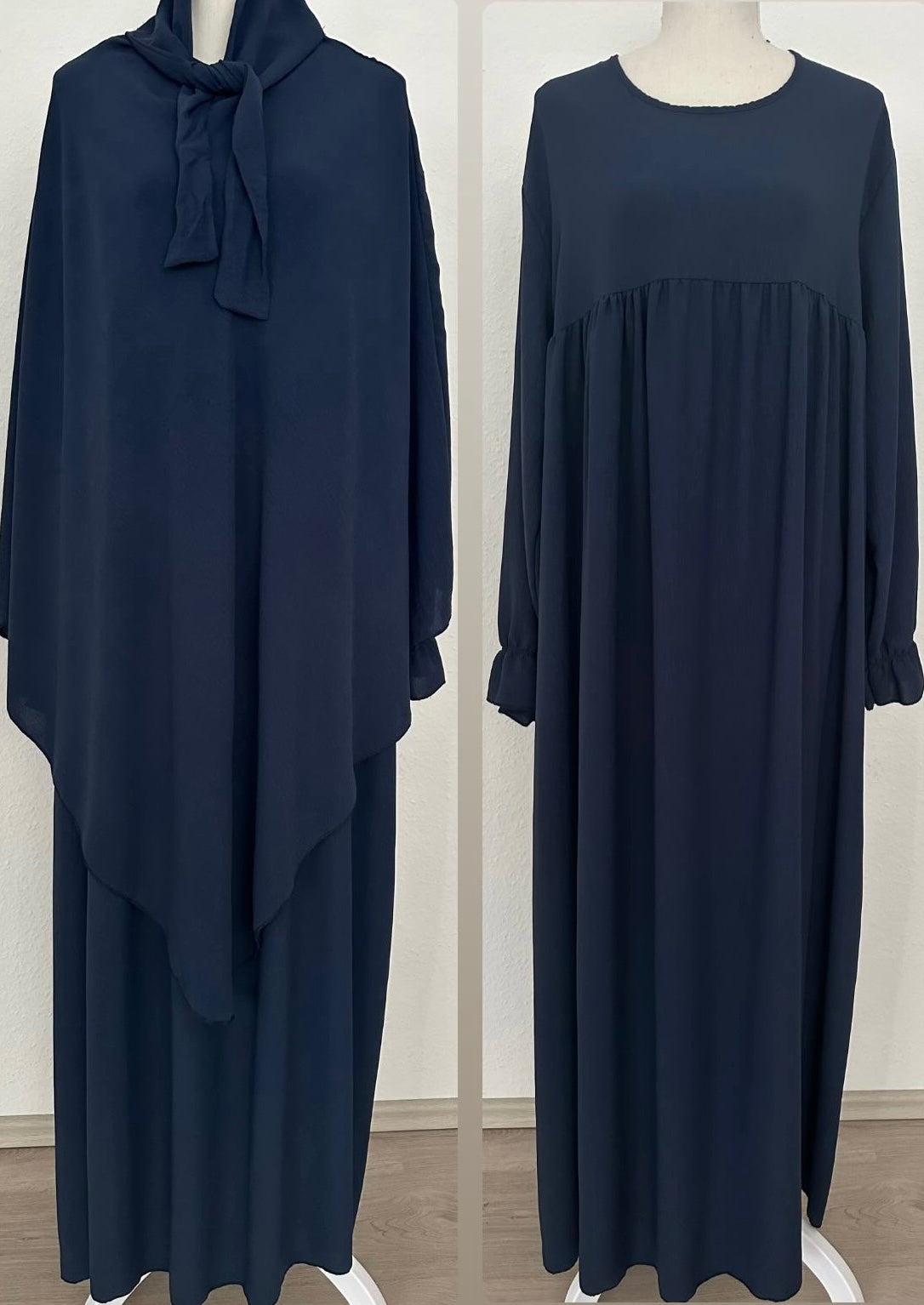 dunkelblaues abaya- und khimar-set aus jazzstoff, ballon- und rüschenärmel, frontansicht; links khimar, rechts abaya