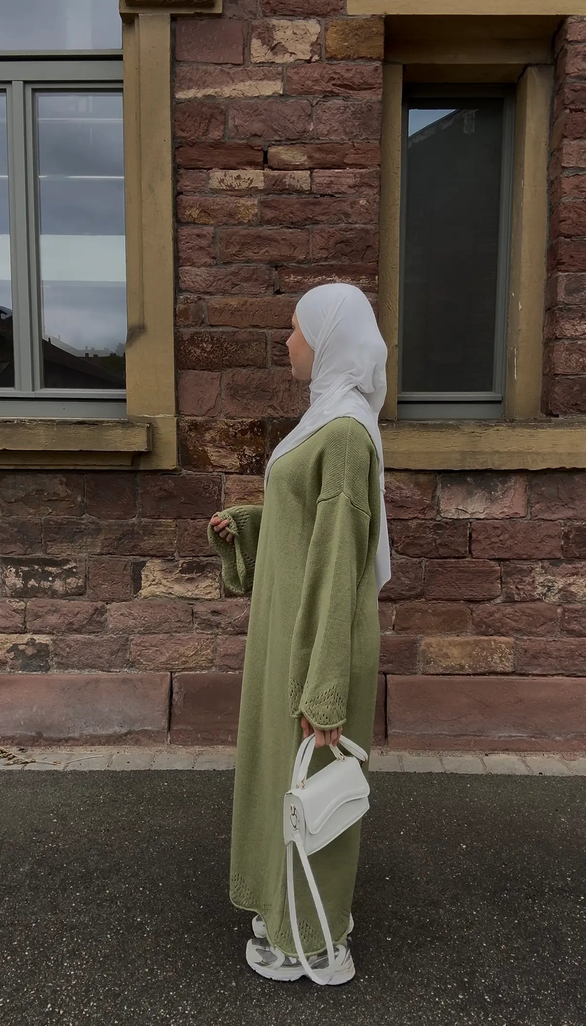 2000CBA9-6888-431D-88E6-1AA3C324A4A4