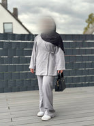 zweiteiler blazer & hose 50% polyester 50% viskose zeitlose silhouette frontansicht