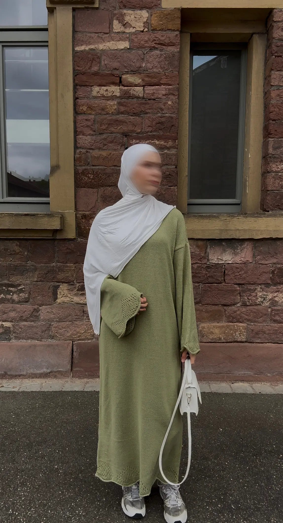 2395F888-0208-4E40-8456-E81BFC817F31