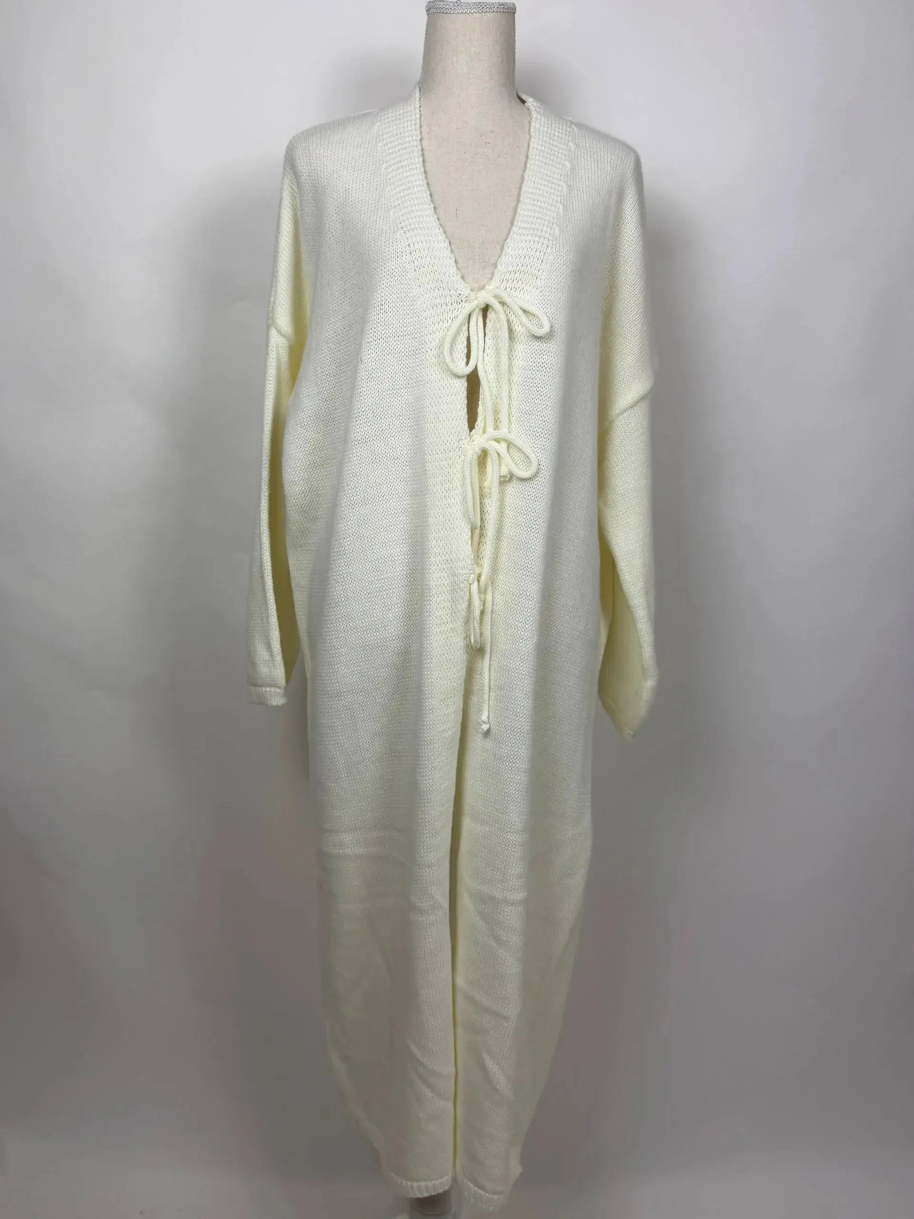 Cardigan aus Acryl, 1,25 m lang, Einheitsgröße 34–44