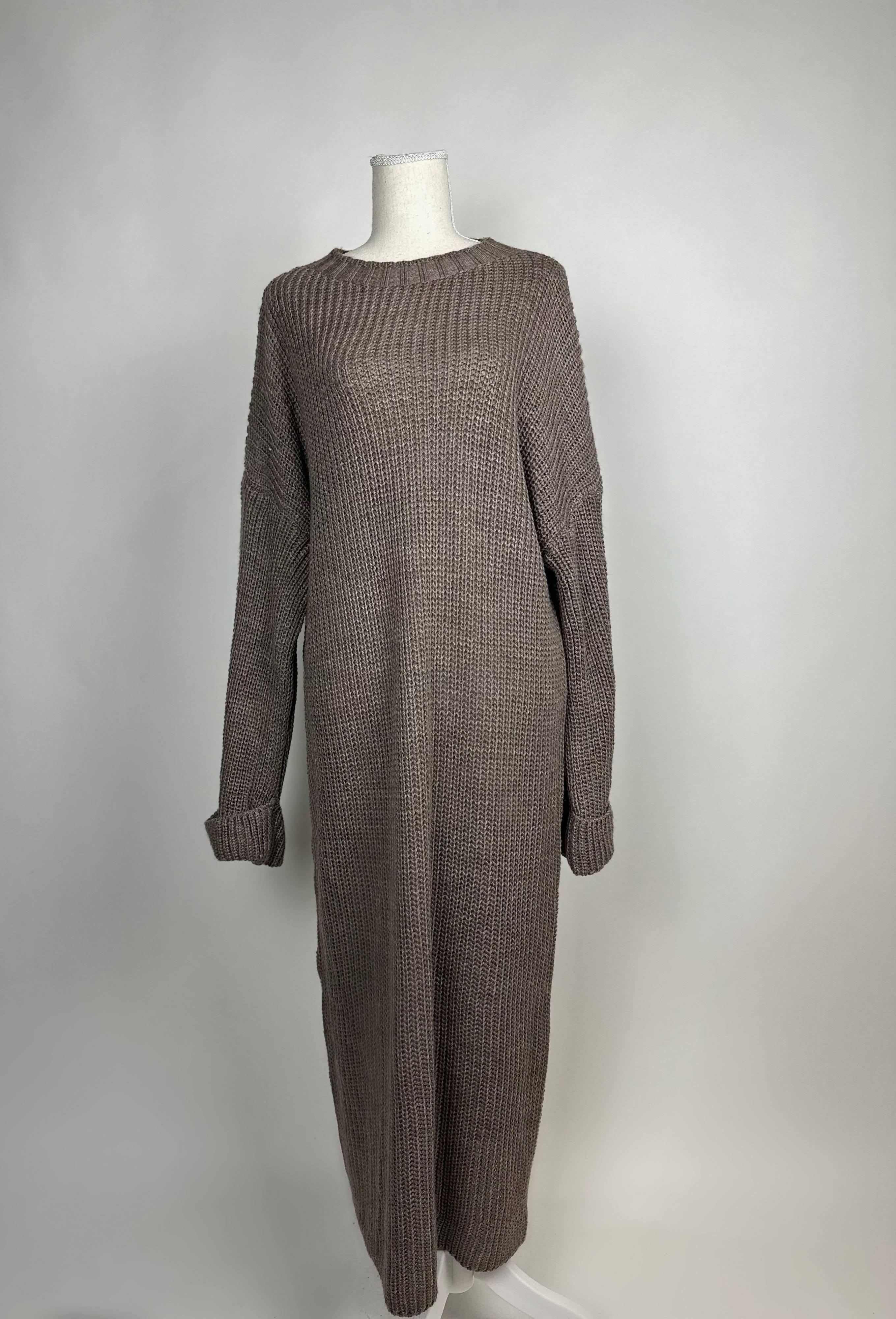 strickkleid aus polyester, maxilänge 135 cm, für herbst/winter, produktansicht