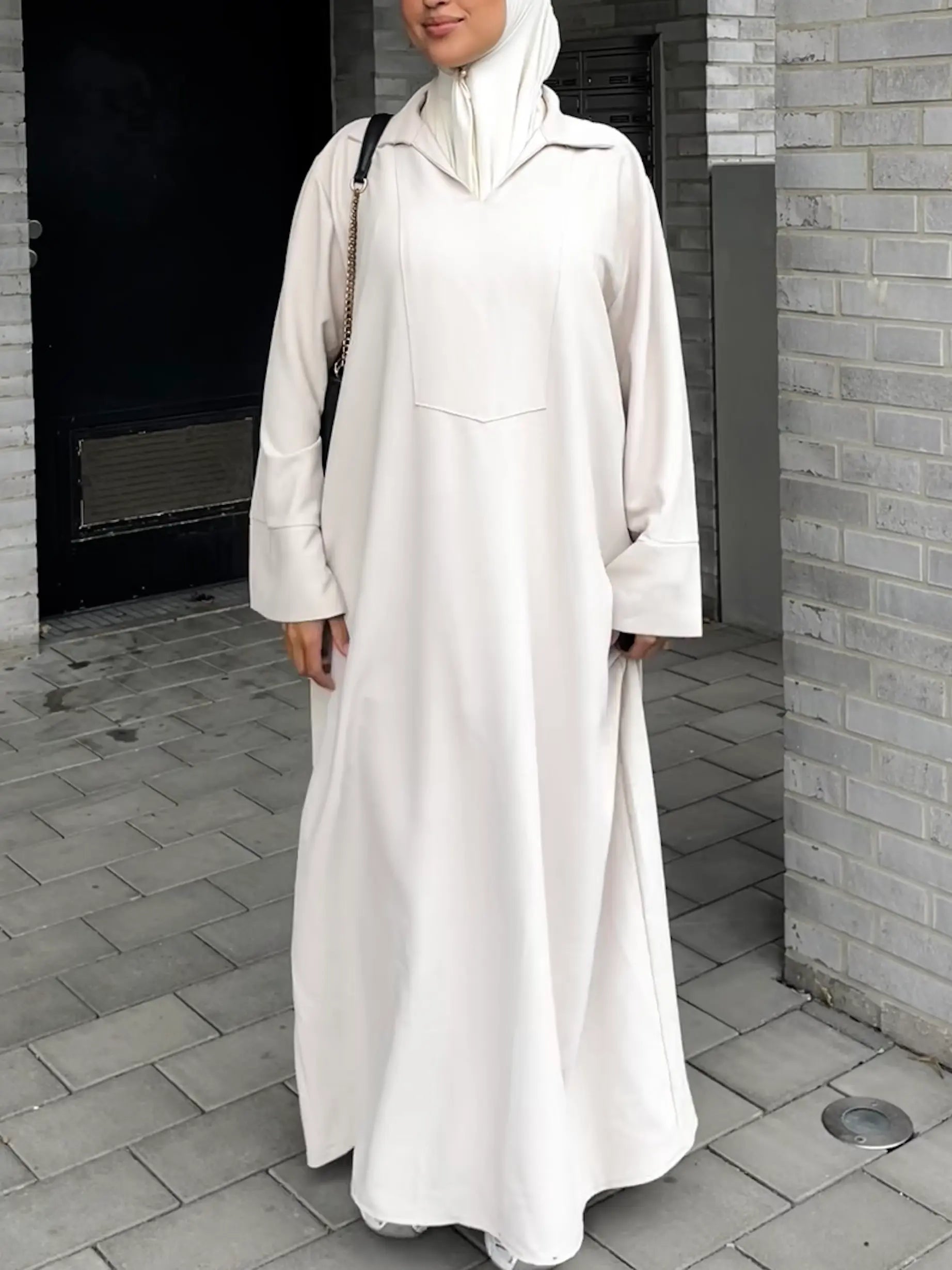 Abaya aus Polyester-Elastan, bodenlang, Produktansicht