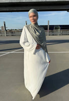 bodenlange abaya mit lockerem fall, frontansicht