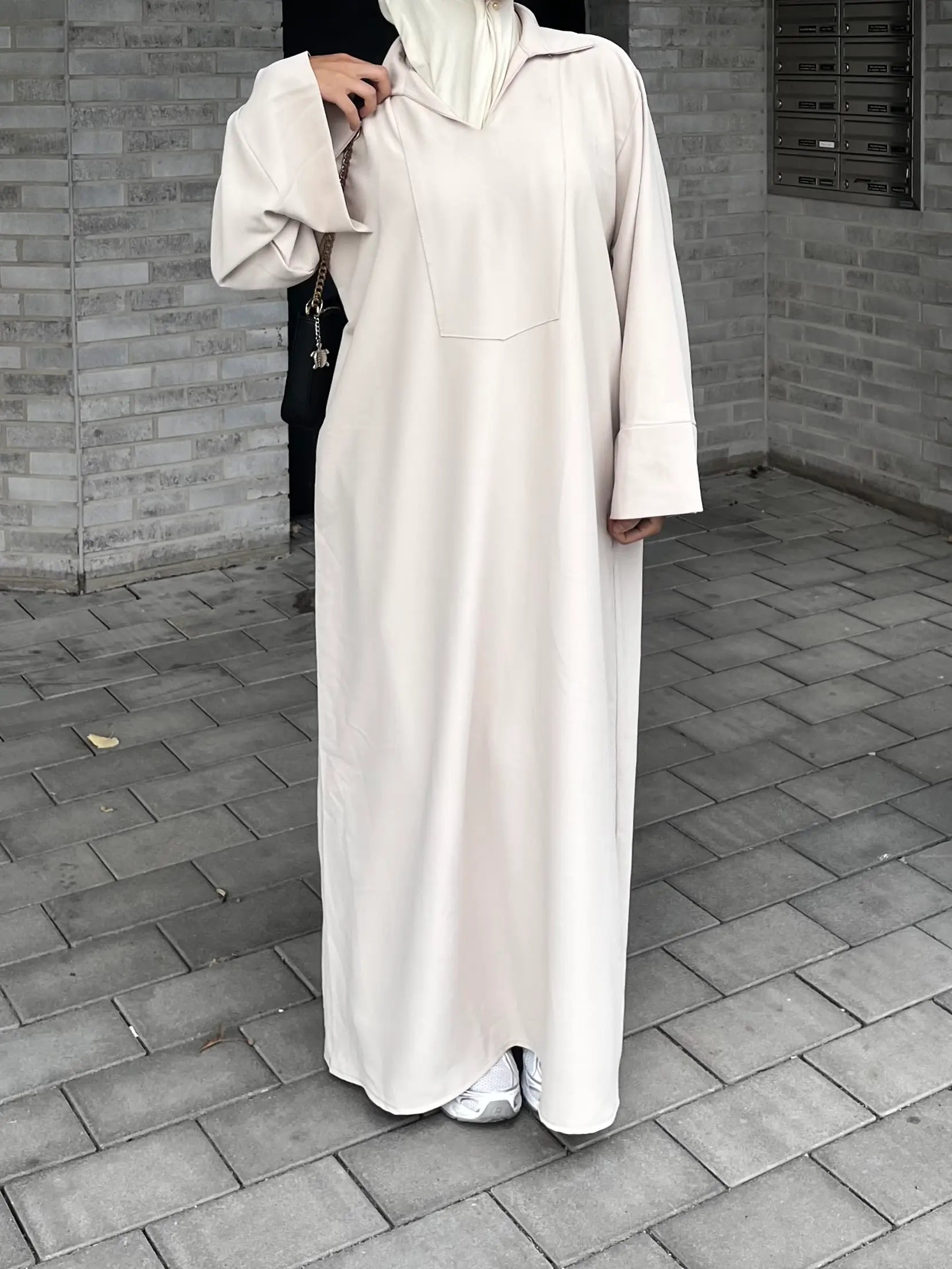 lange abaya aus polyester-elastan, einheitsgröße 34–44, frontansicht