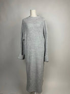 Strickkleid aus 100% Polyester, 1,35 m lang, maxi