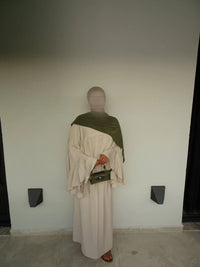 zweiteiler Liya in viskose/polyester, fließender fall, oberteil ca. 60 cm, rock ca. 100 cm, einheitsgröße 34–46, frontansicht