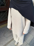 Zweiteiler aus Cordstoff mit langem Oberteil und Hose