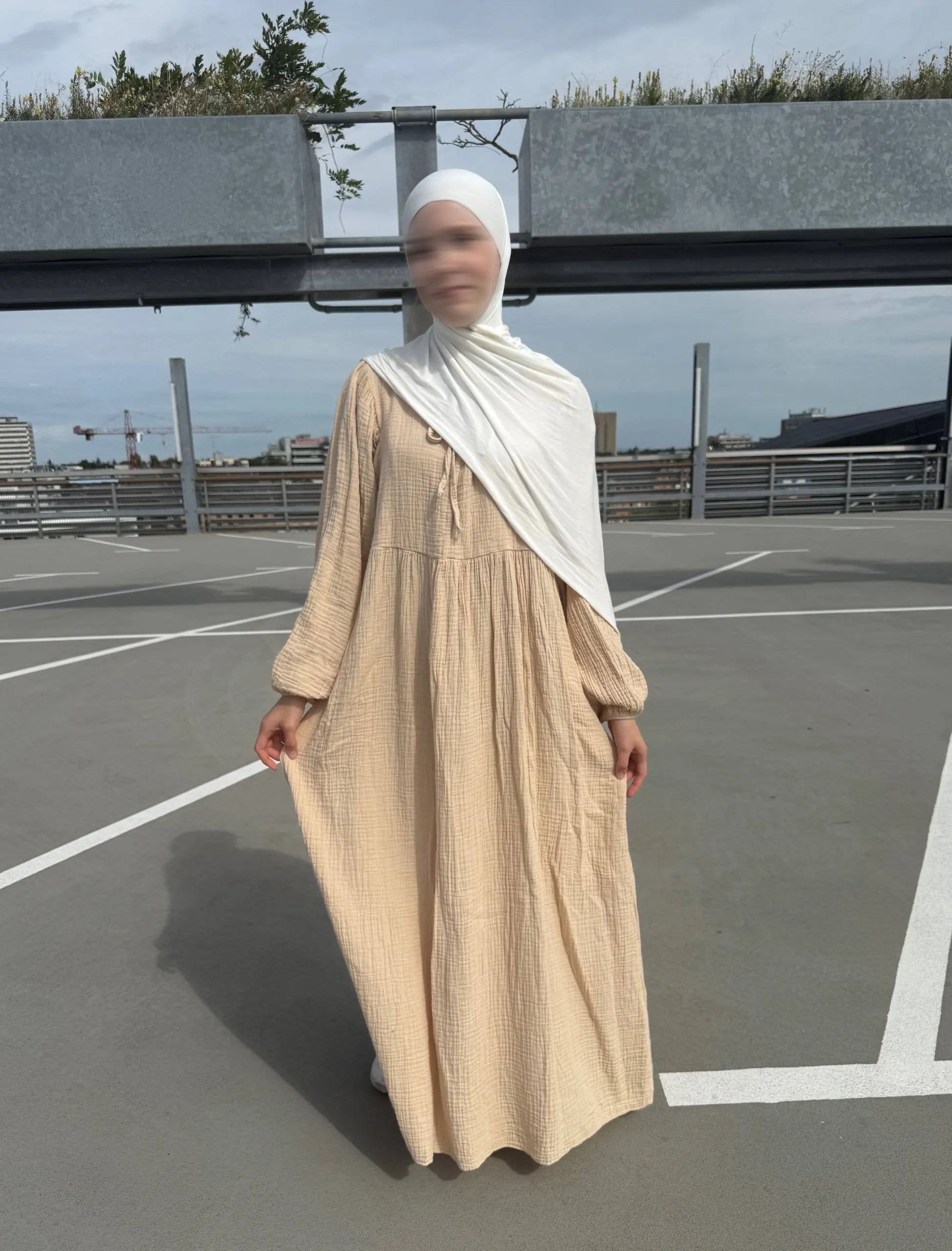 maxikleid aus 100% baumwolle (musselin) mit crinkle-struktur, 1,45 m lang, lockerer schnitt