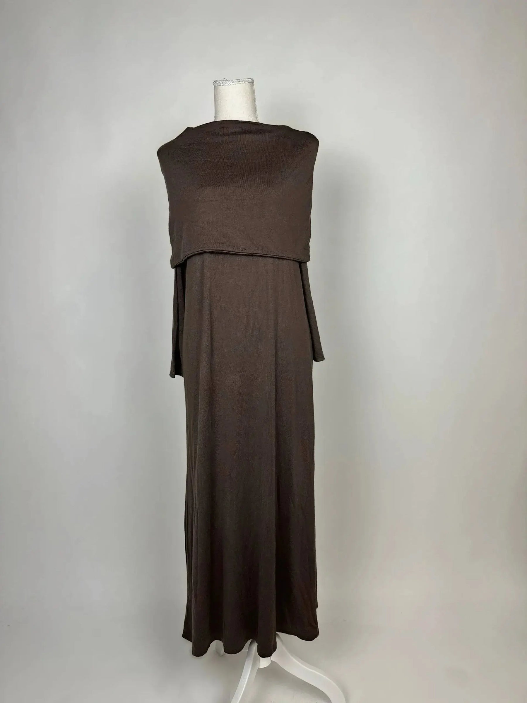 langes baumwollkleid mit gerader silhouette, schlichtes design, frontansicht