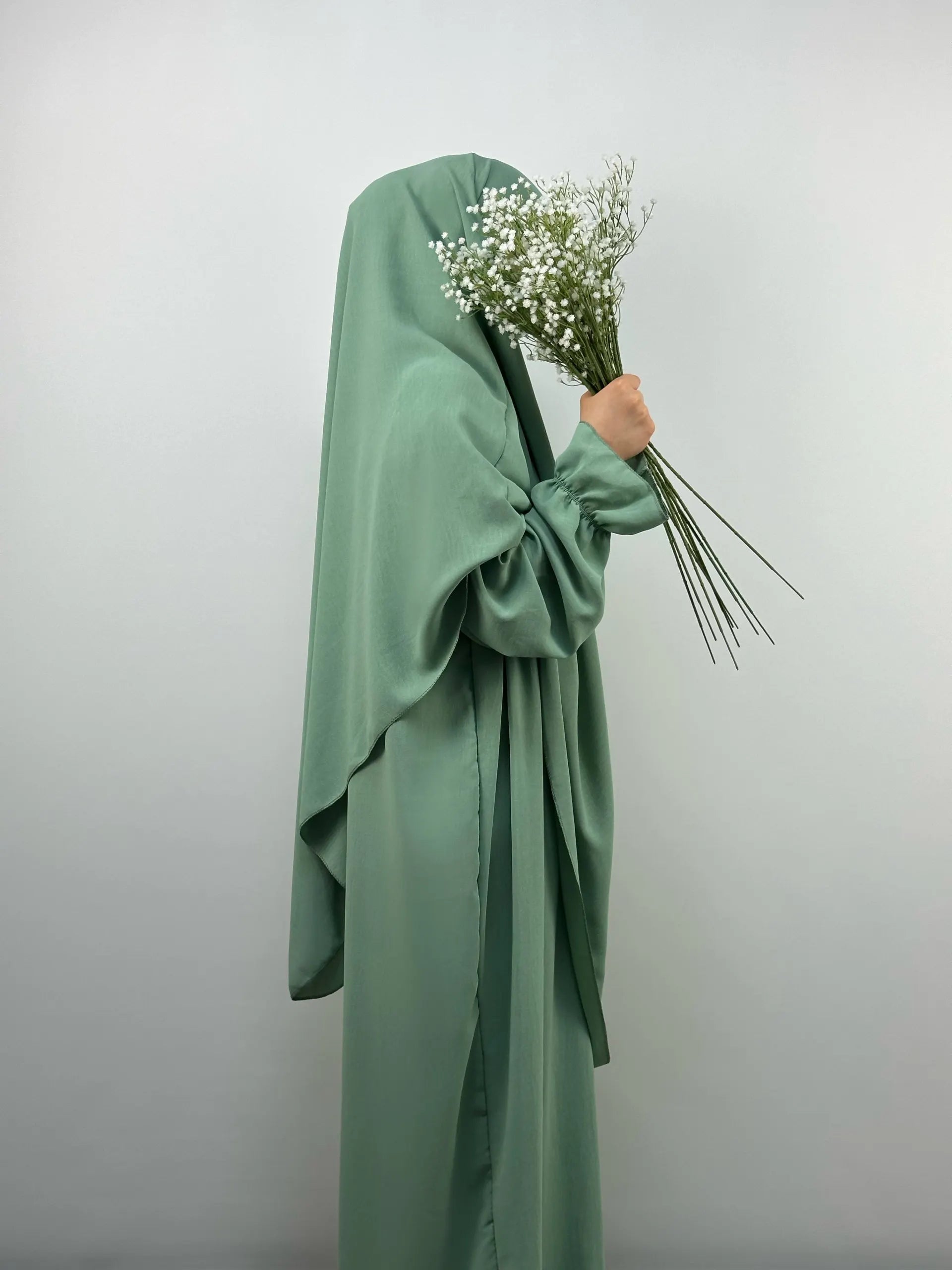 Abaya-Khimar-Set salbeigrün mit Ballonärmeln aus leichtem Jazz-Stoff, weit fallend, Seitenansicht