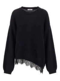 Wollpulli mit Spitze