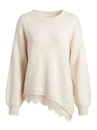 Wollpulli mit Spitze