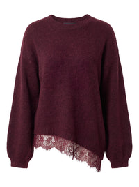 Wollpulli mit Spitze