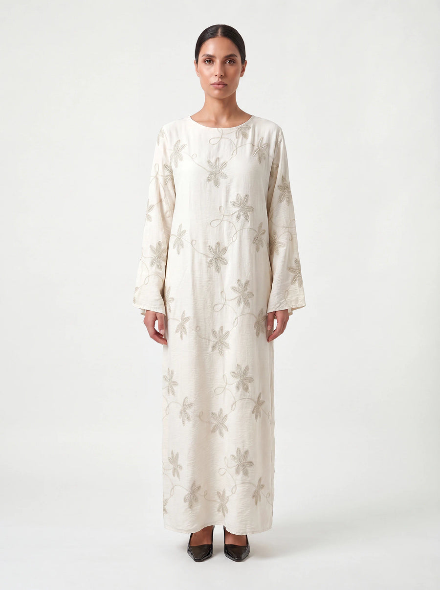 Besticktes Kleid