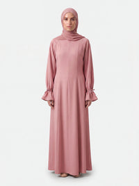 Maxikleid in altrosa mit A-Linien-Schnitt und gerafften Ärmelabschlüssen mit Bindebändern, Frontalansicht