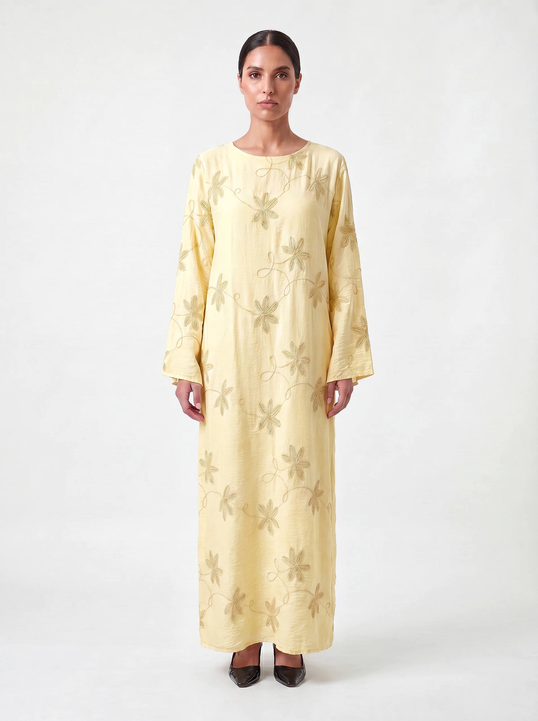 Besticktes Kleid